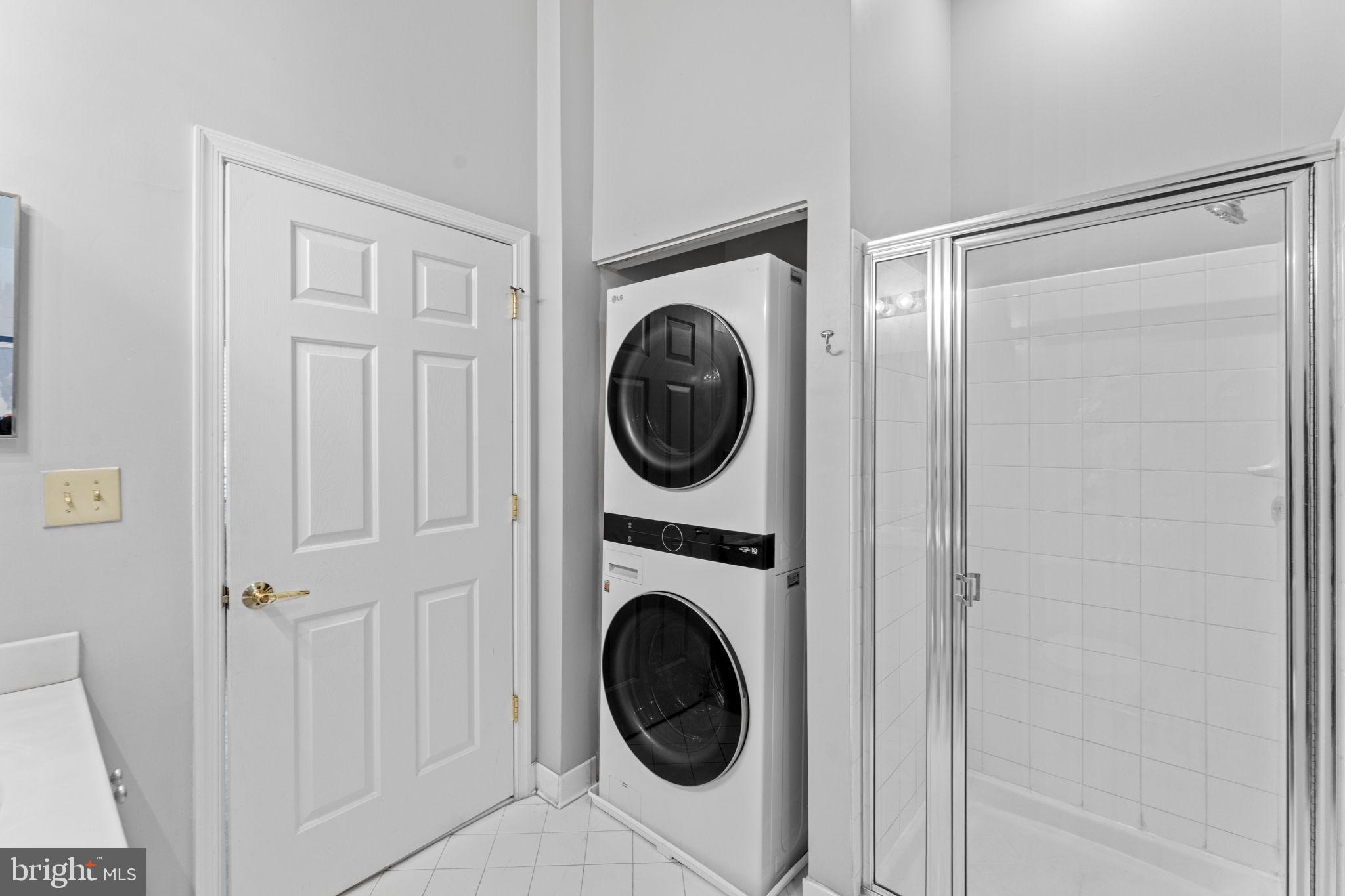 CAMERON STATION - Residential