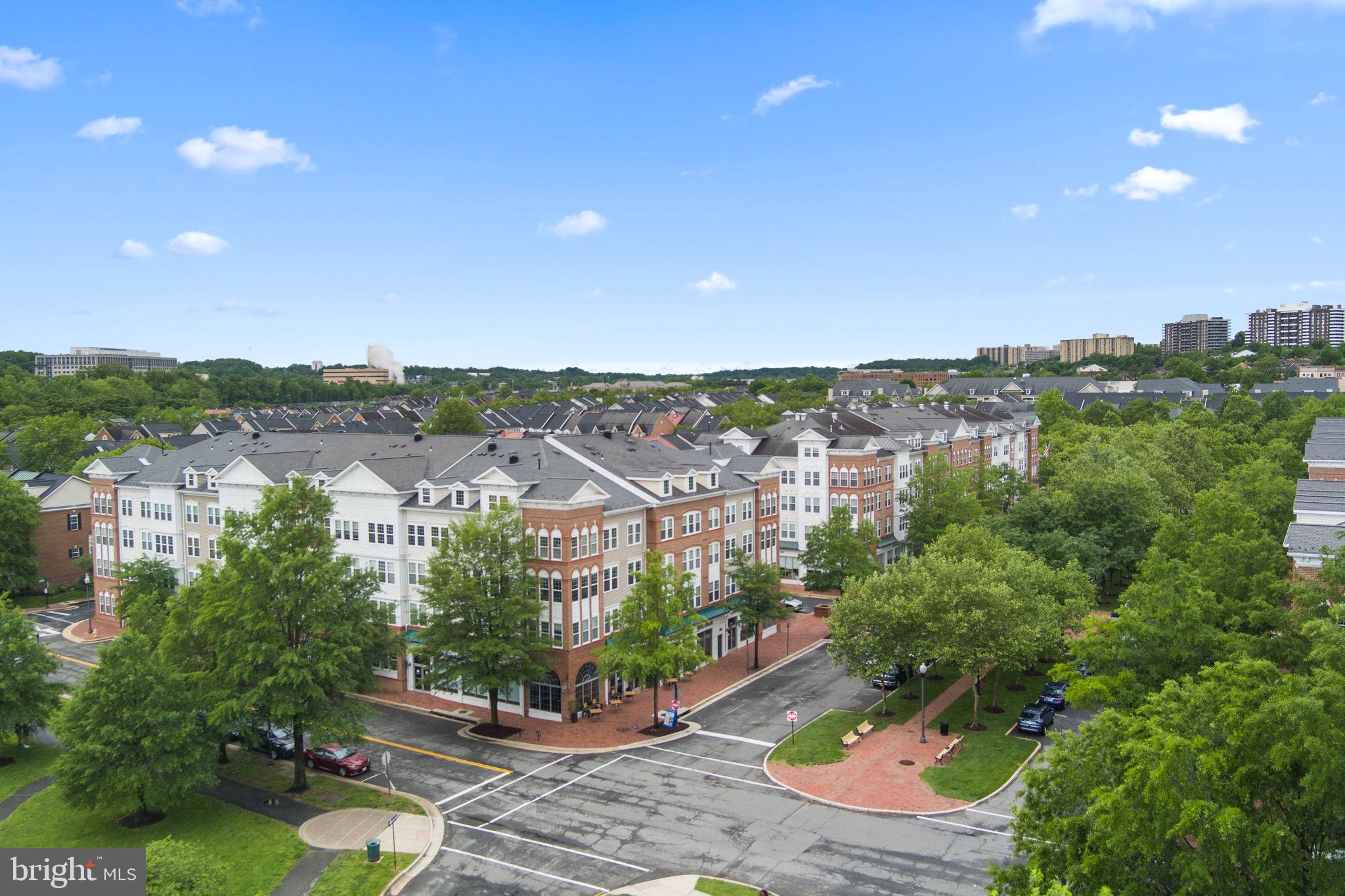 CAMERON STATION - Residential