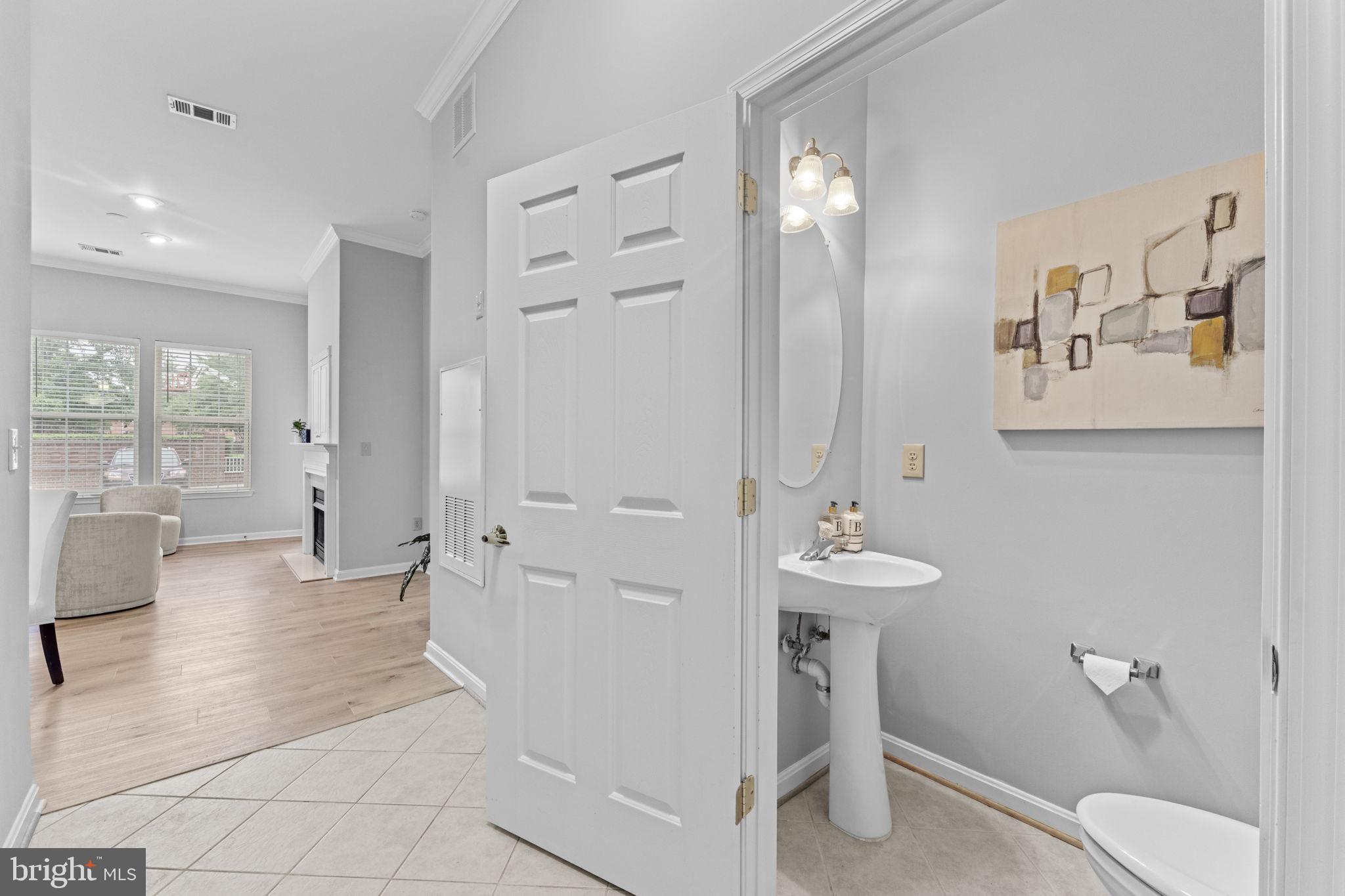 CAMERON STATION - Residential