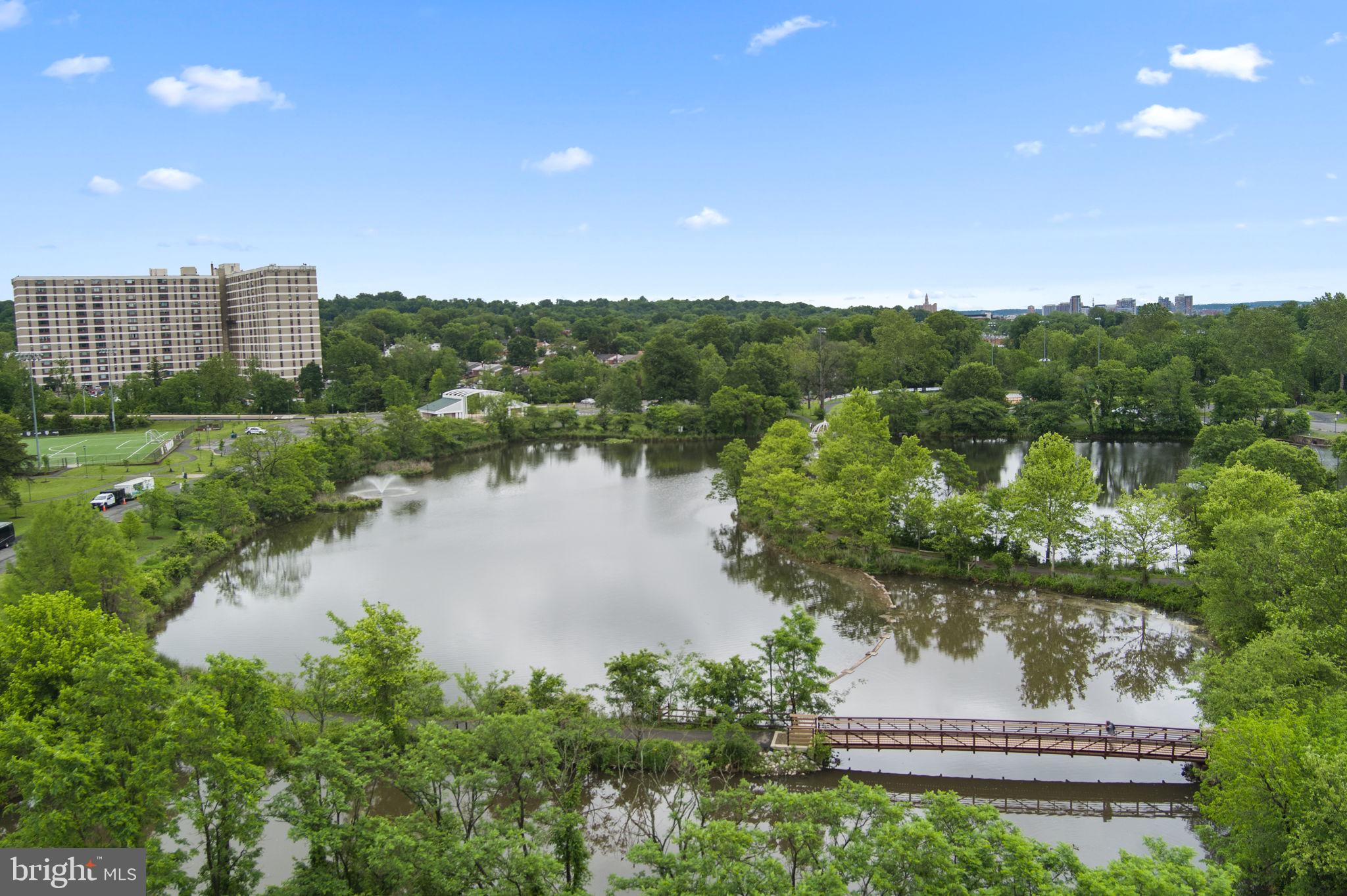 CAMERON STATION - Residential