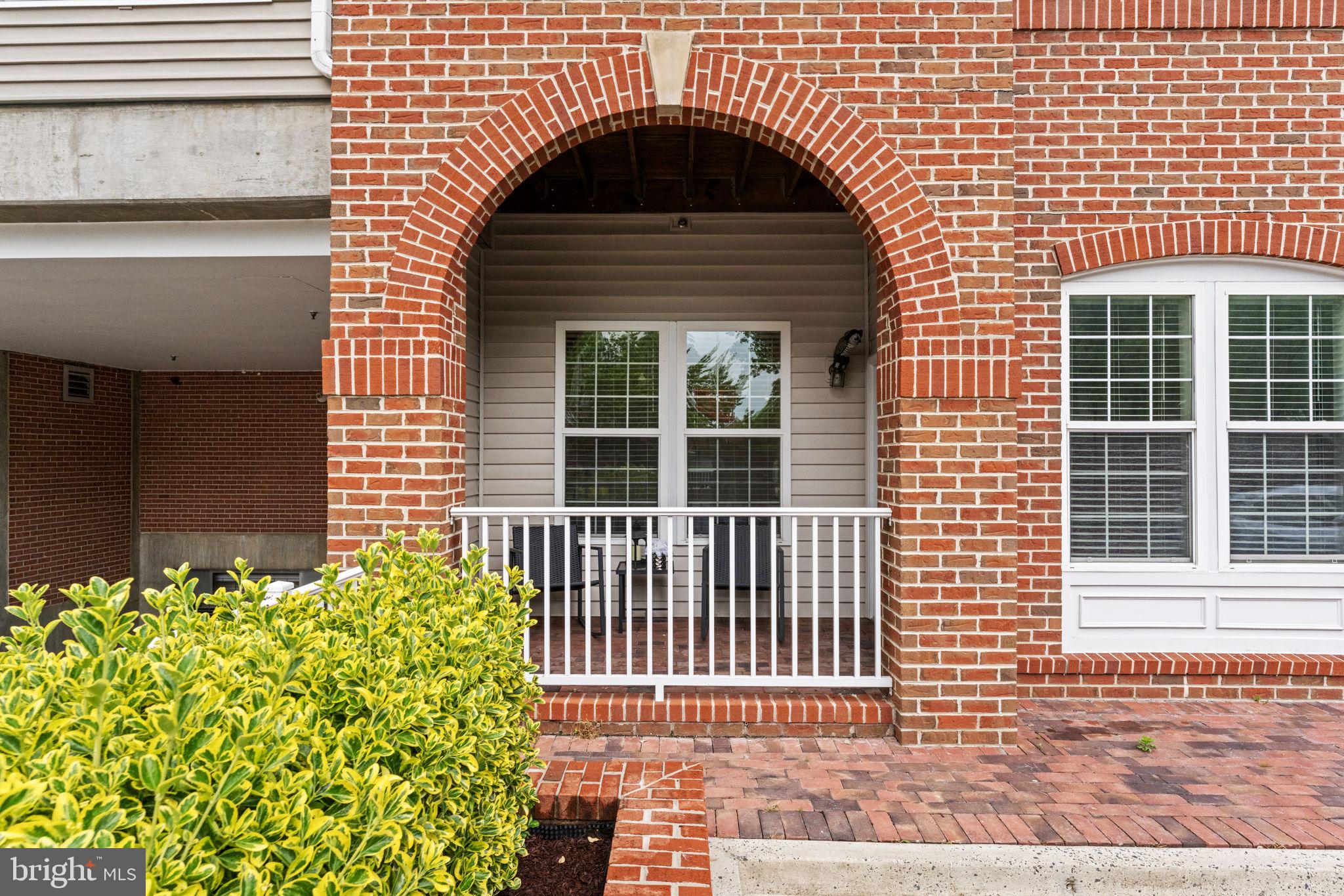 CAMERON STATION - Residential