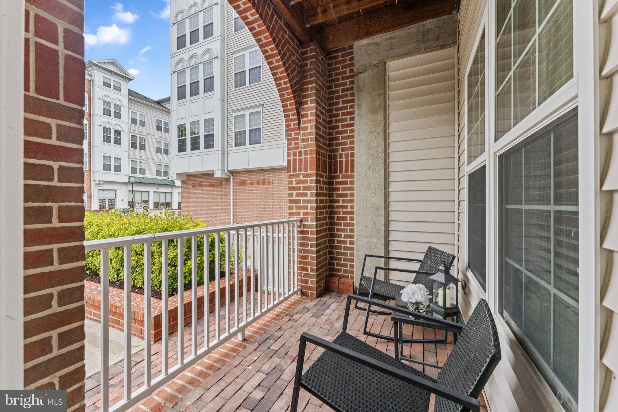 CAMERON STATION - Residential