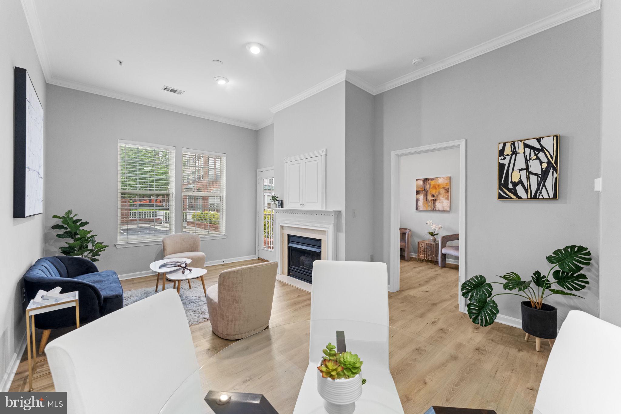 CAMERON STATION - Residential