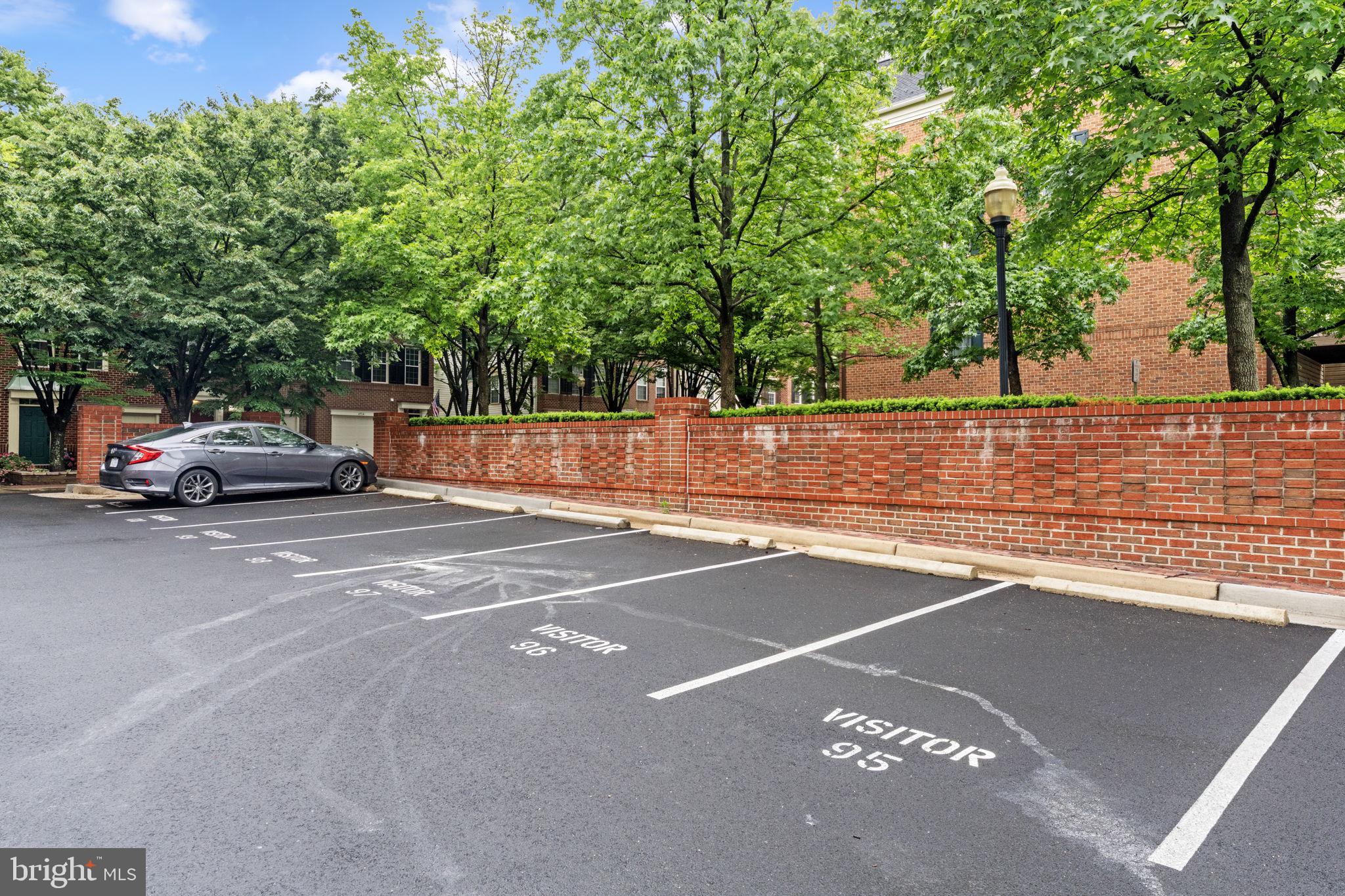 CAMERON STATION - Residential