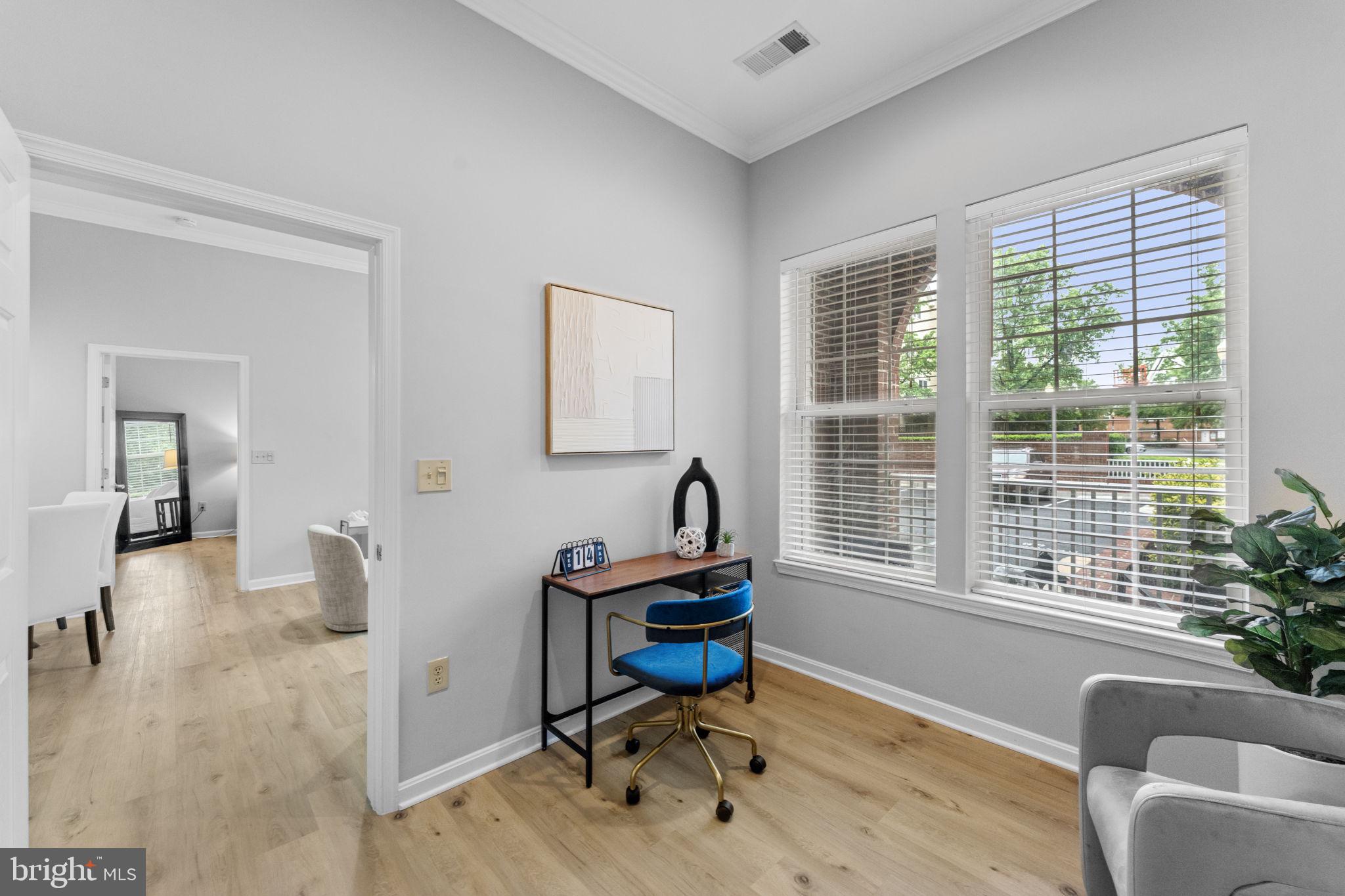 CAMERON STATION - Residential