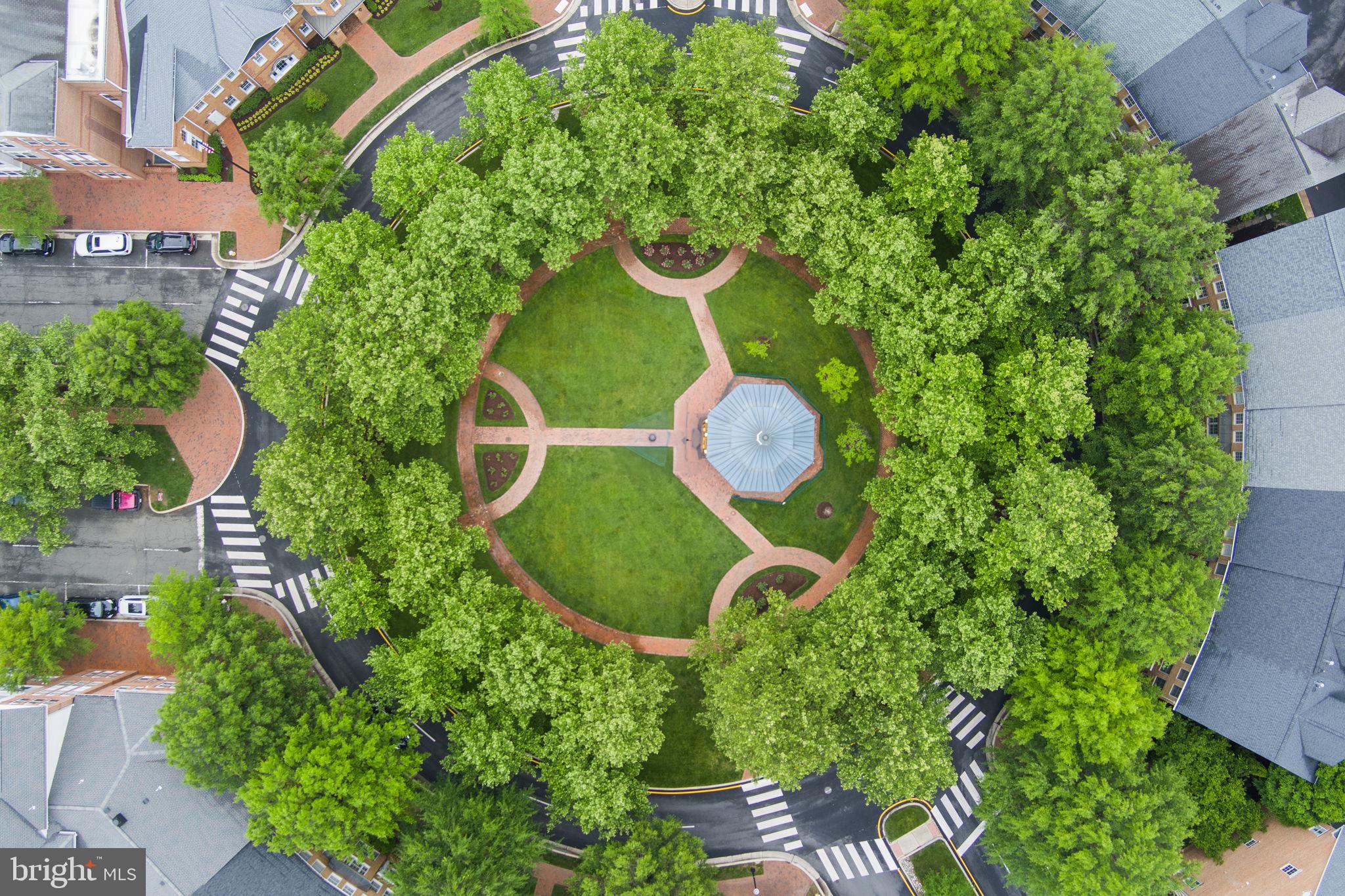 CAMERON STATION - Residential