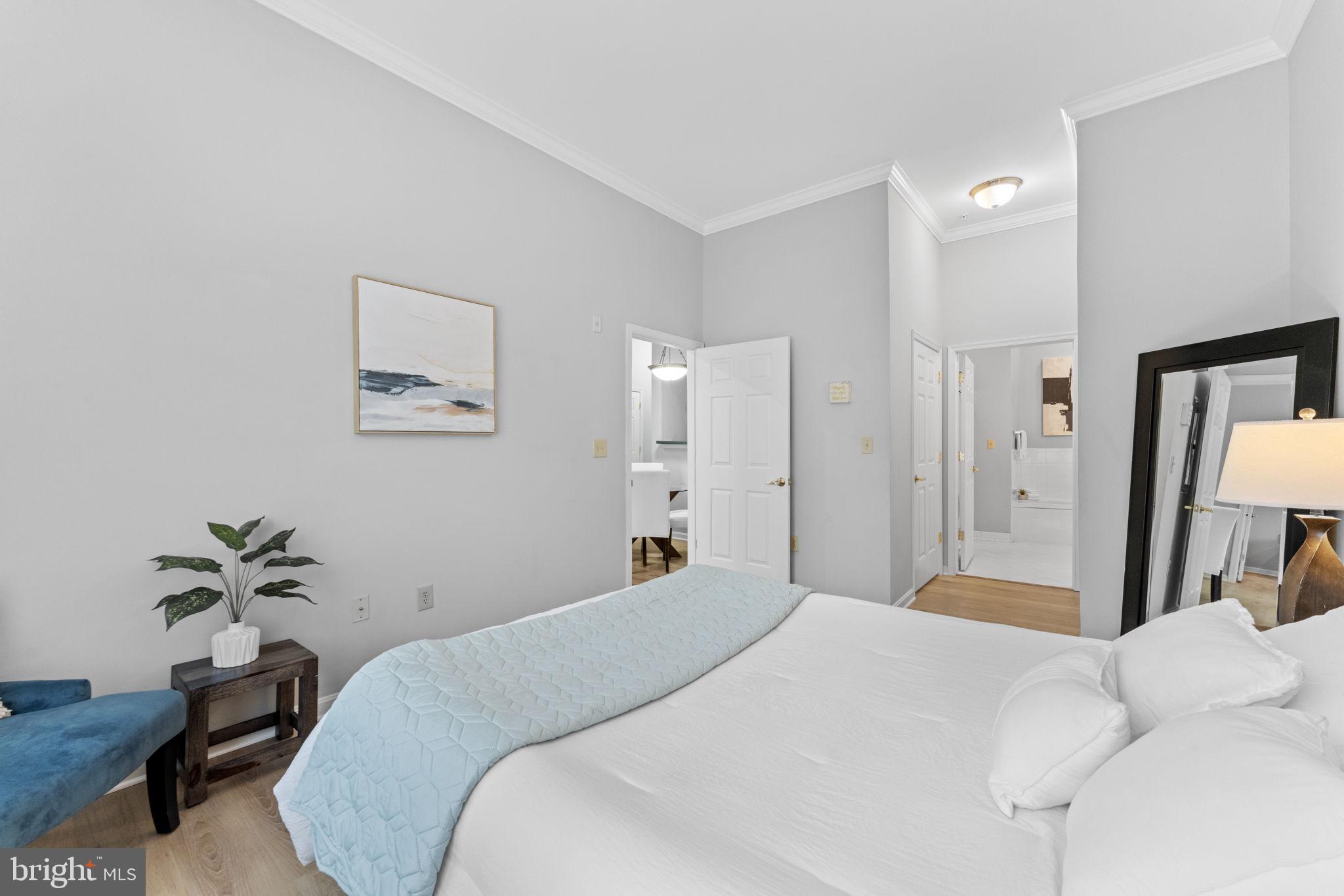 CAMERON STATION - Residential