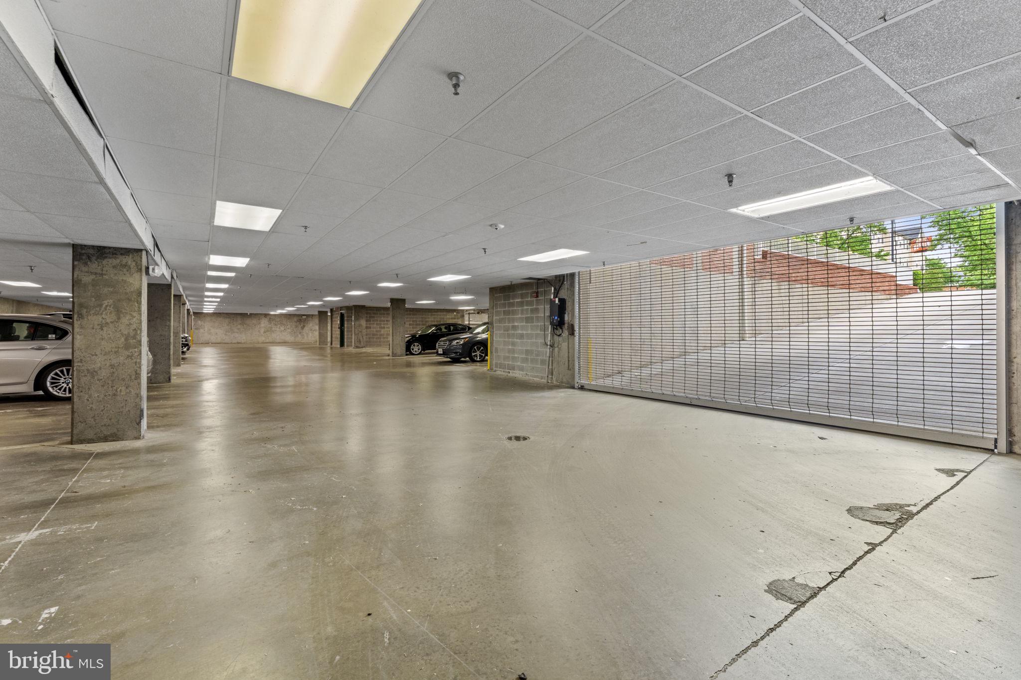 CAMERON STATION - Residential