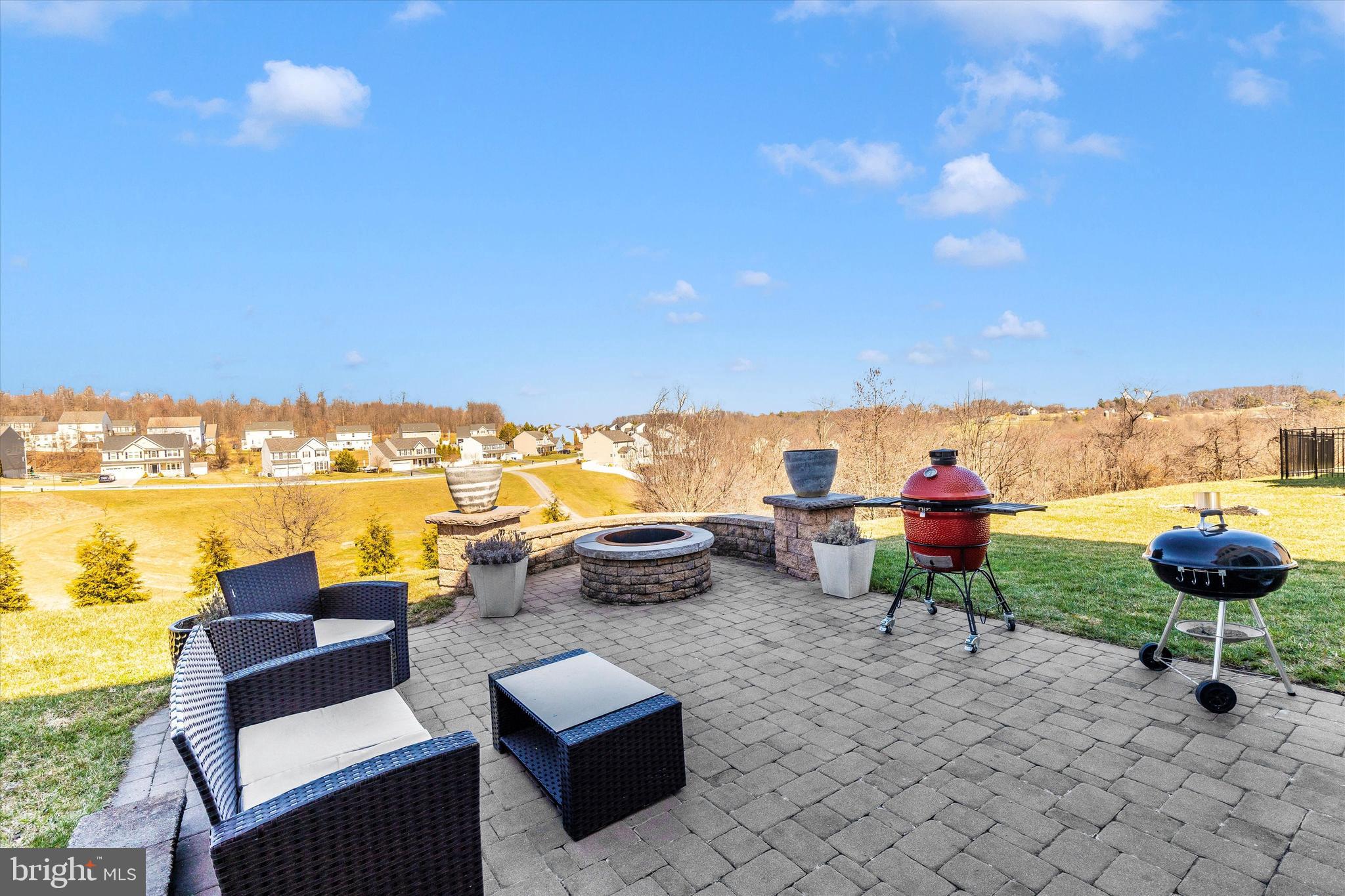 MANCHESTER FARMS - Residential