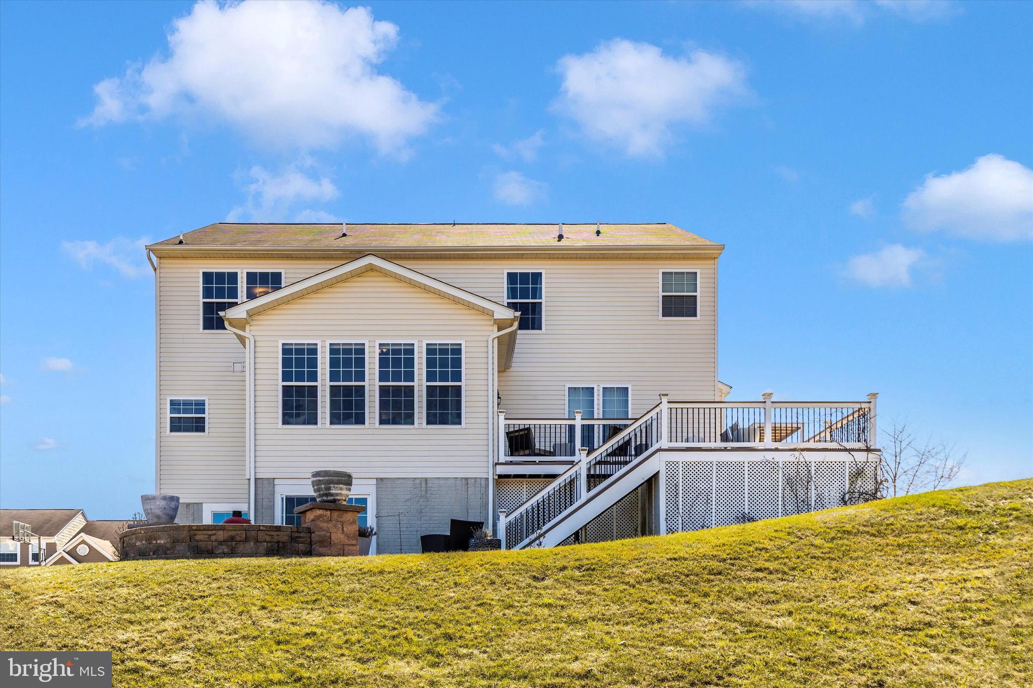 MANCHESTER FARMS - Residential