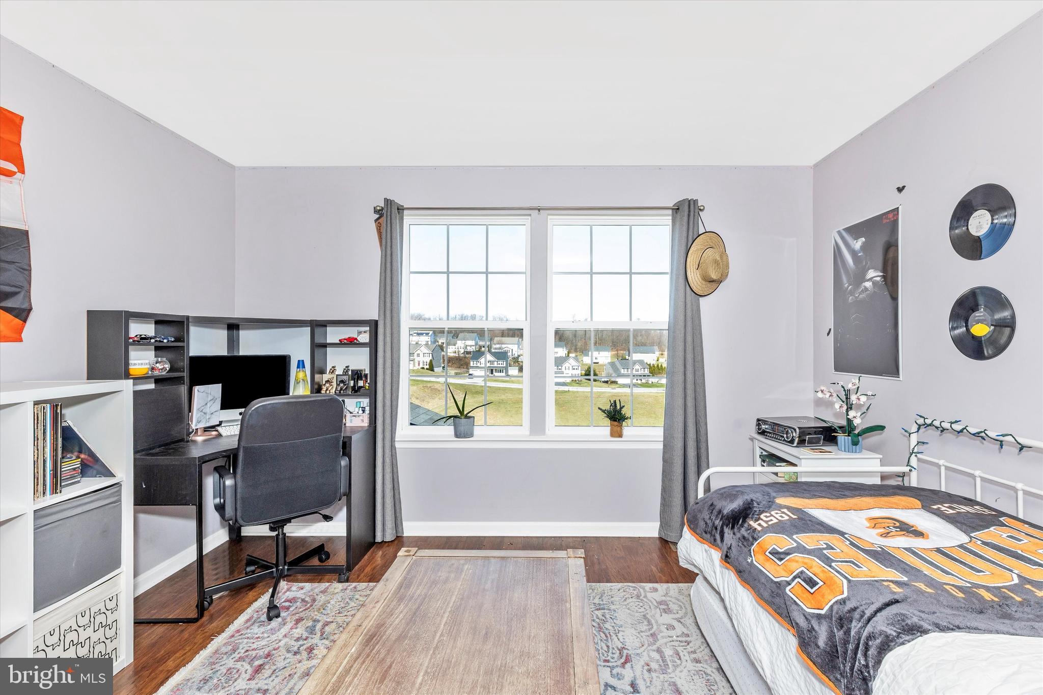 MANCHESTER FARMS - Residential