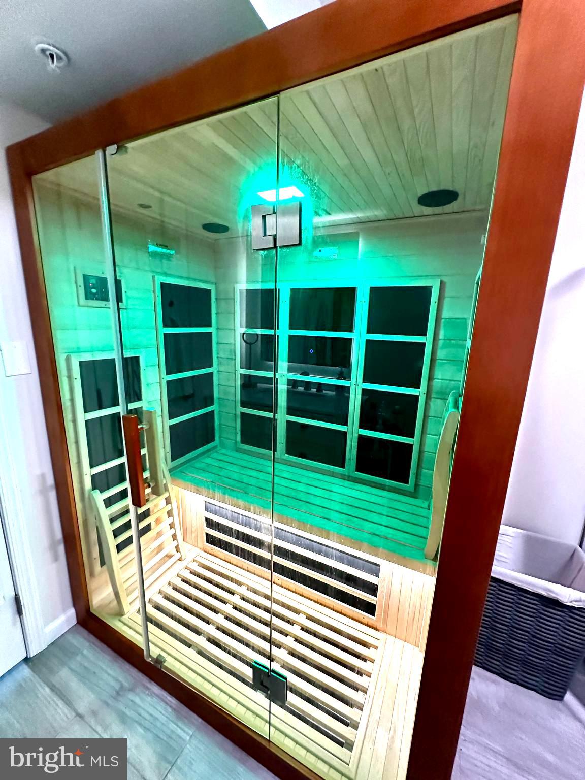 MANCHESTER FARMS - Residential