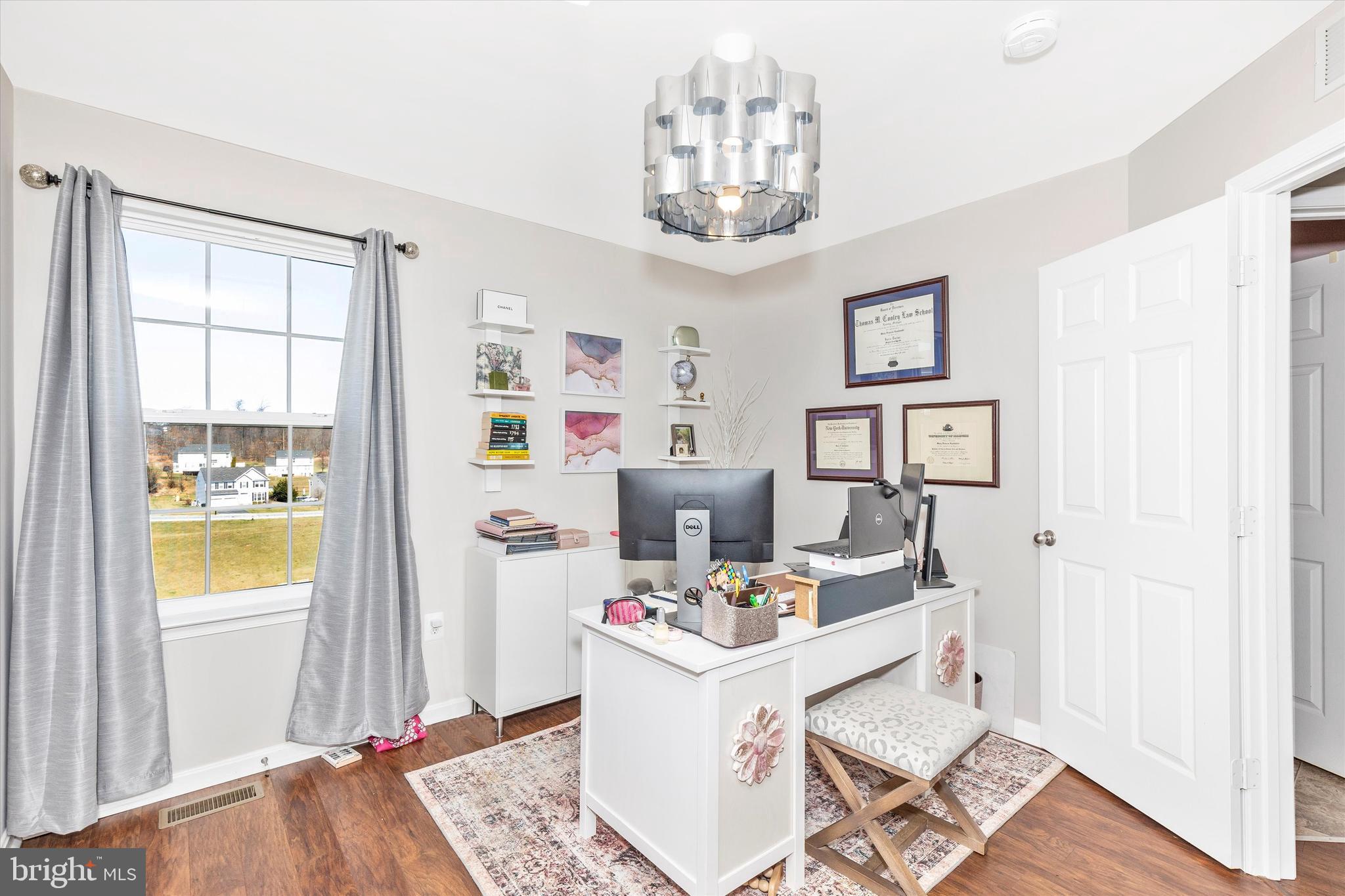 MANCHESTER FARMS - Residential