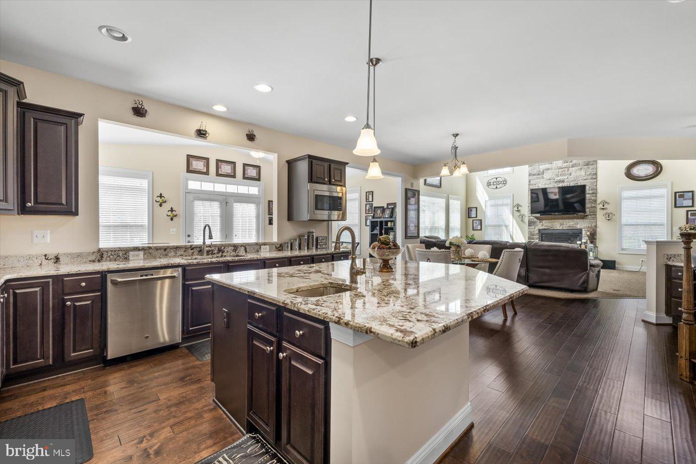 BLOOMSBURY FARM ESTATES - Residential