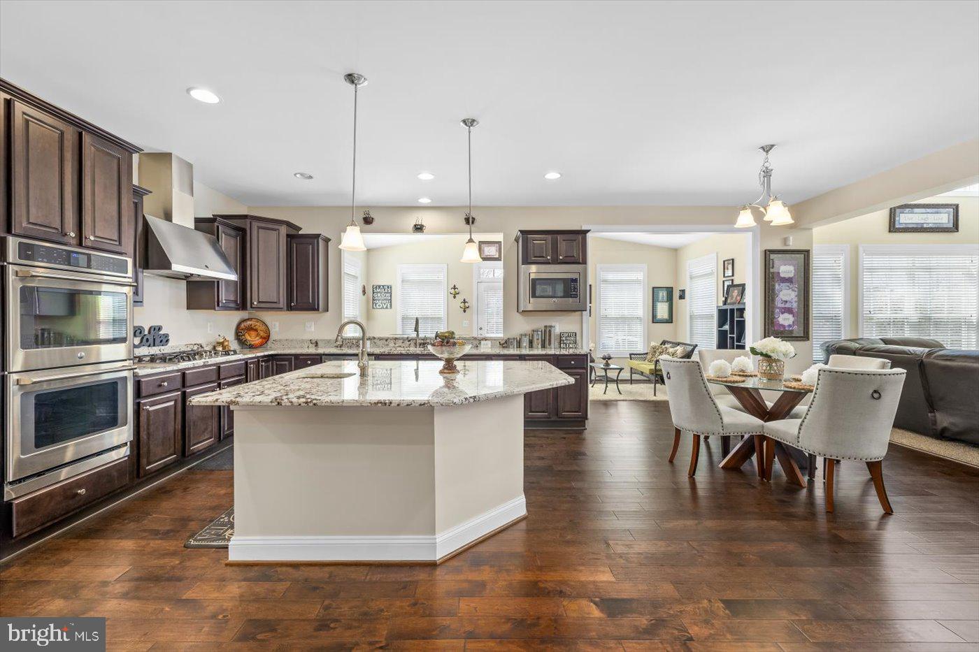 BLOOMSBURY FARM ESTATES - Residential