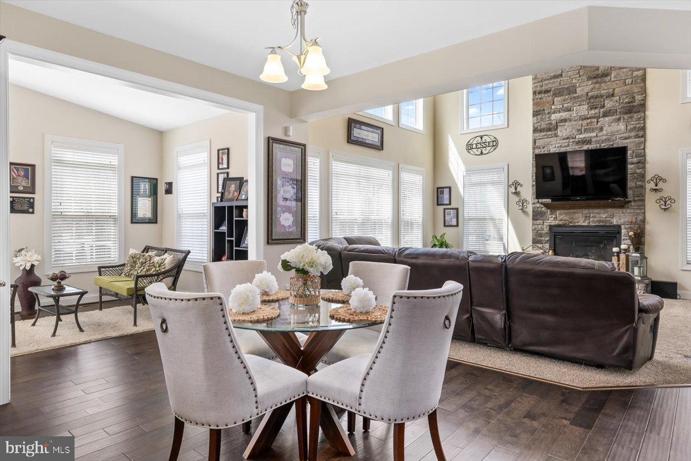 BLOOMSBURY FARM ESTATES - Residential