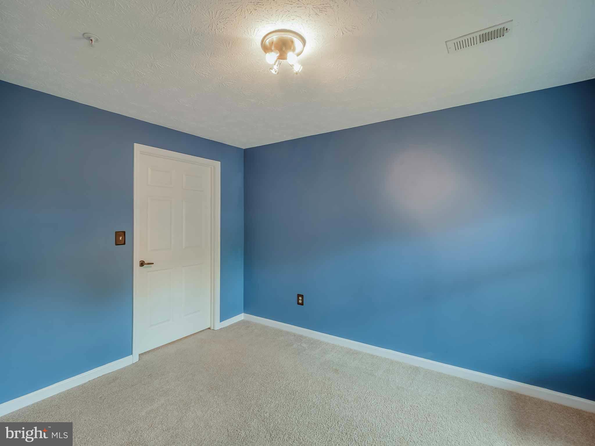 SHADY OAKS - Residential