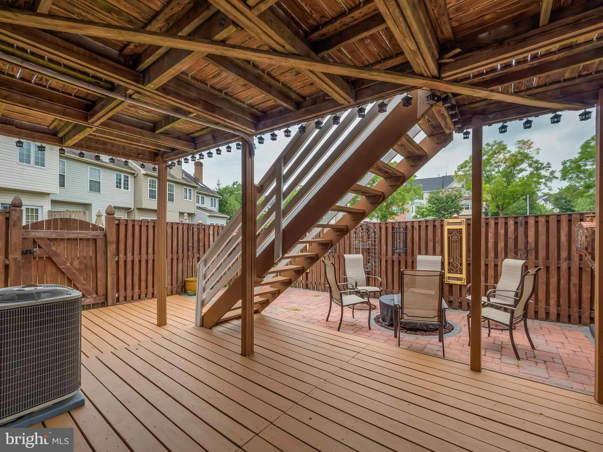 SHADY OAKS - Residential