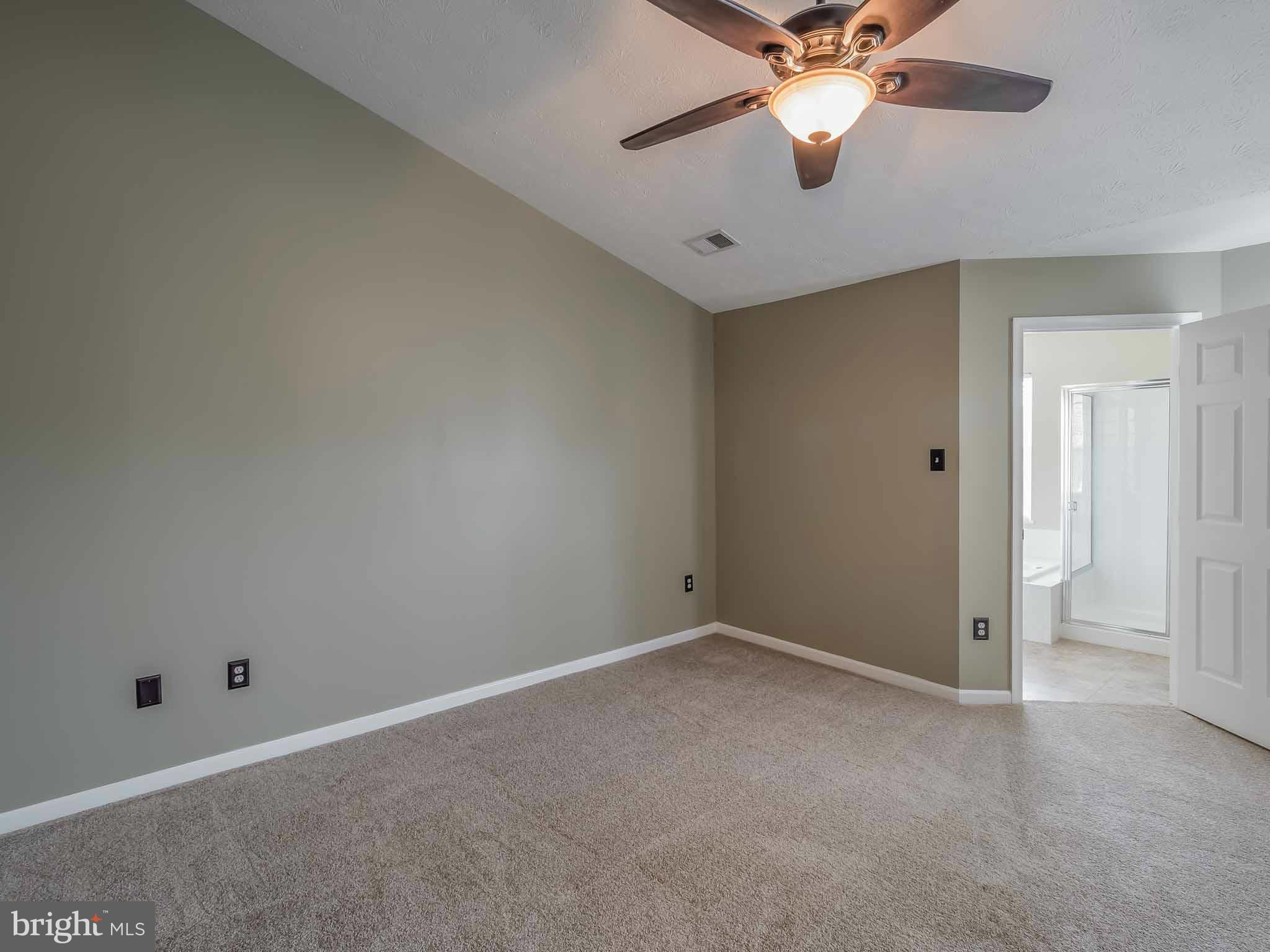 SHADY OAKS - Residential