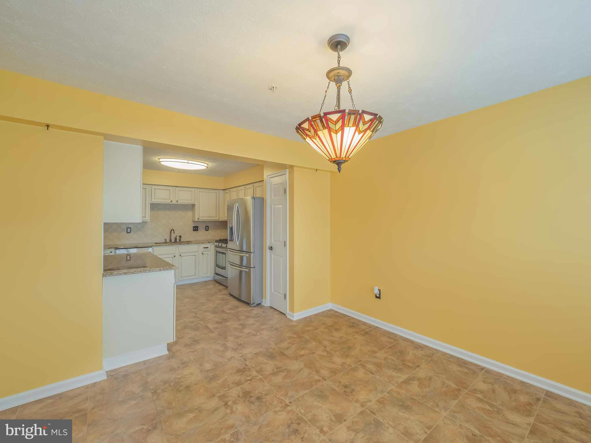 SHADY OAKS - Residential