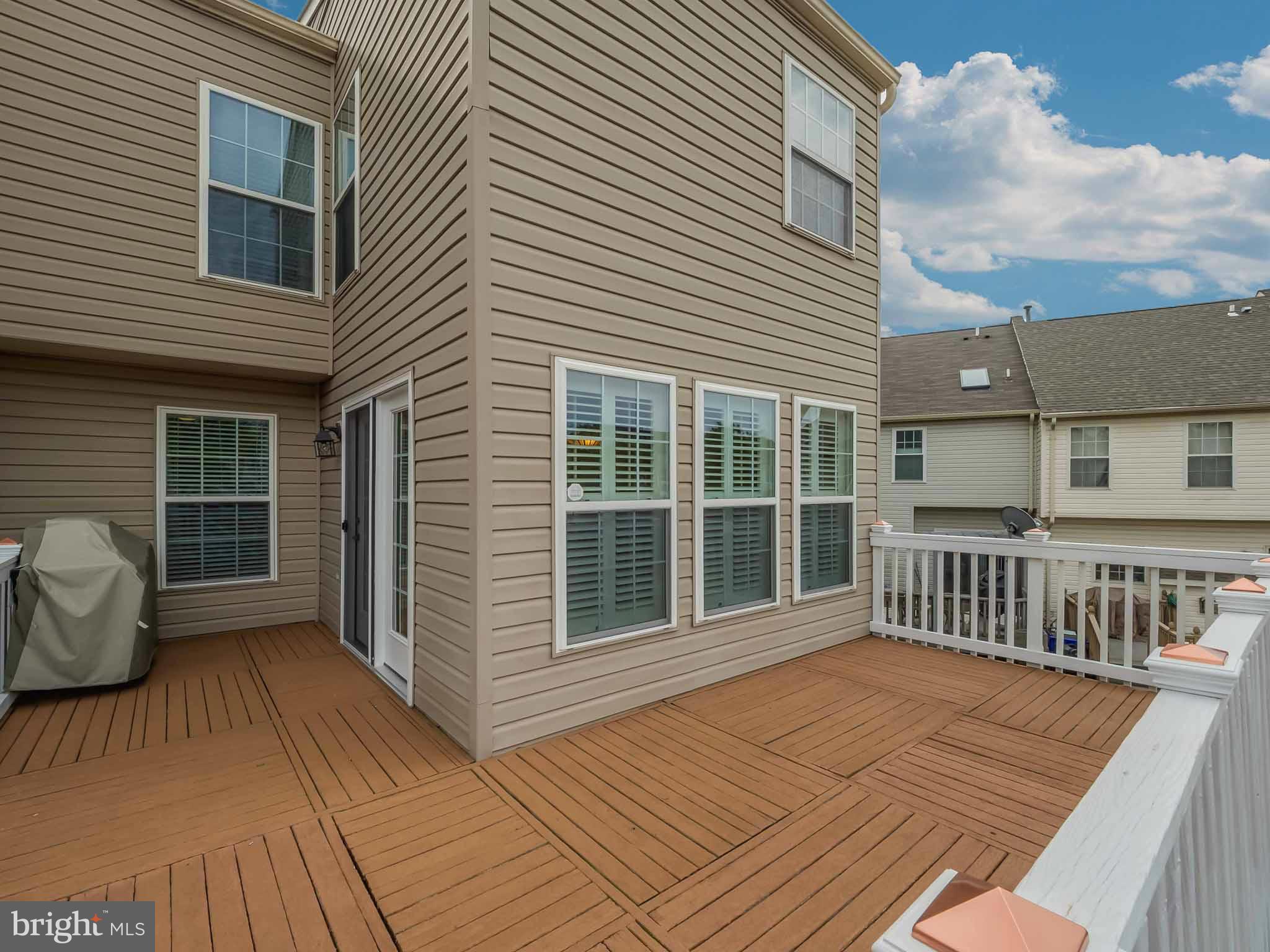 SHADY OAKS - Residential