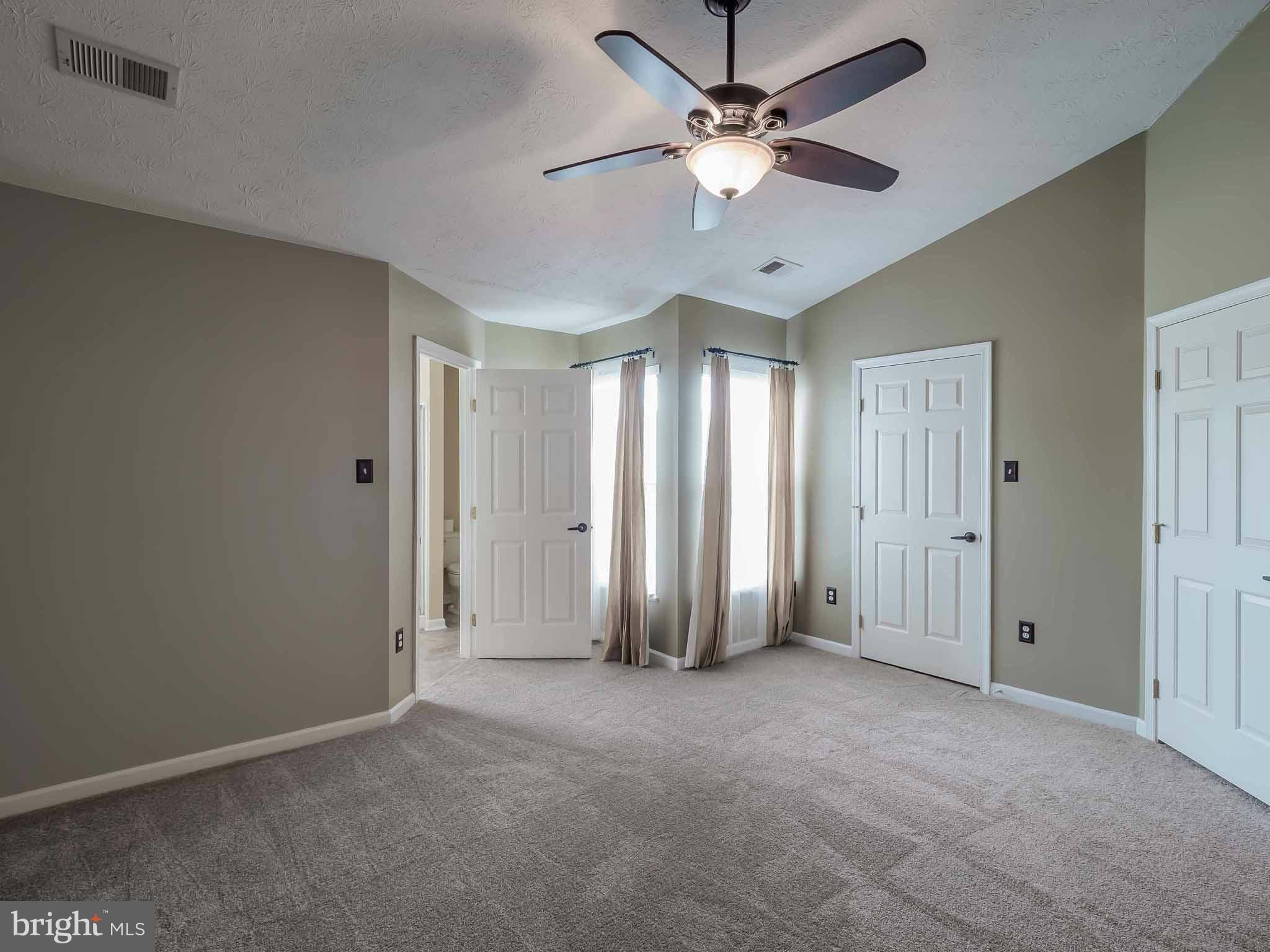 SHADY OAKS - Residential