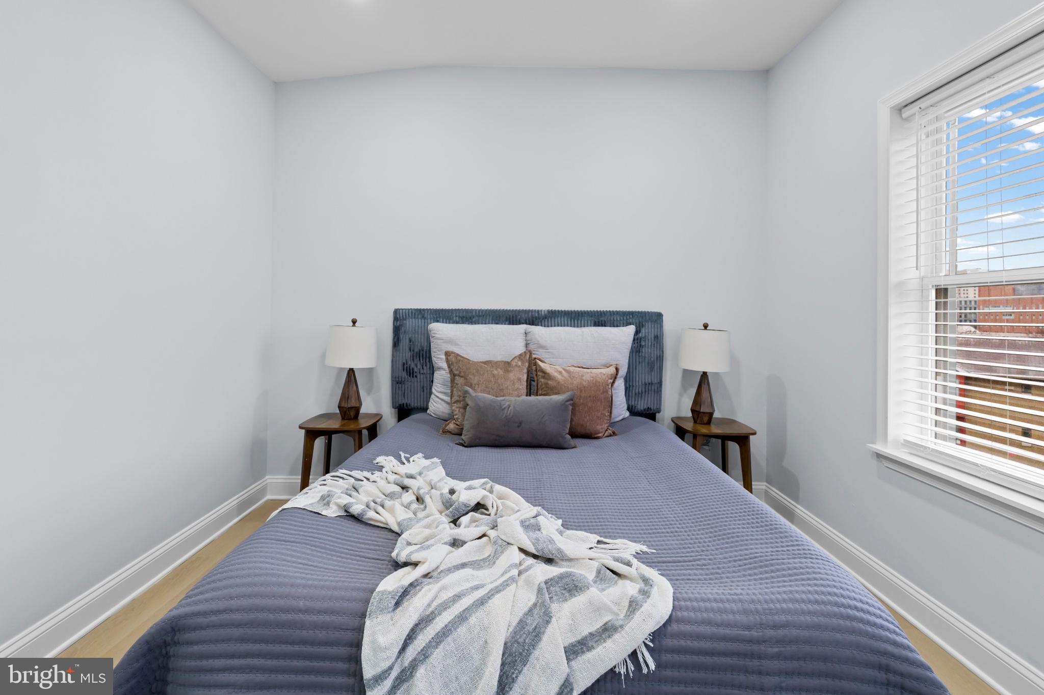 GAY STREET - Residential