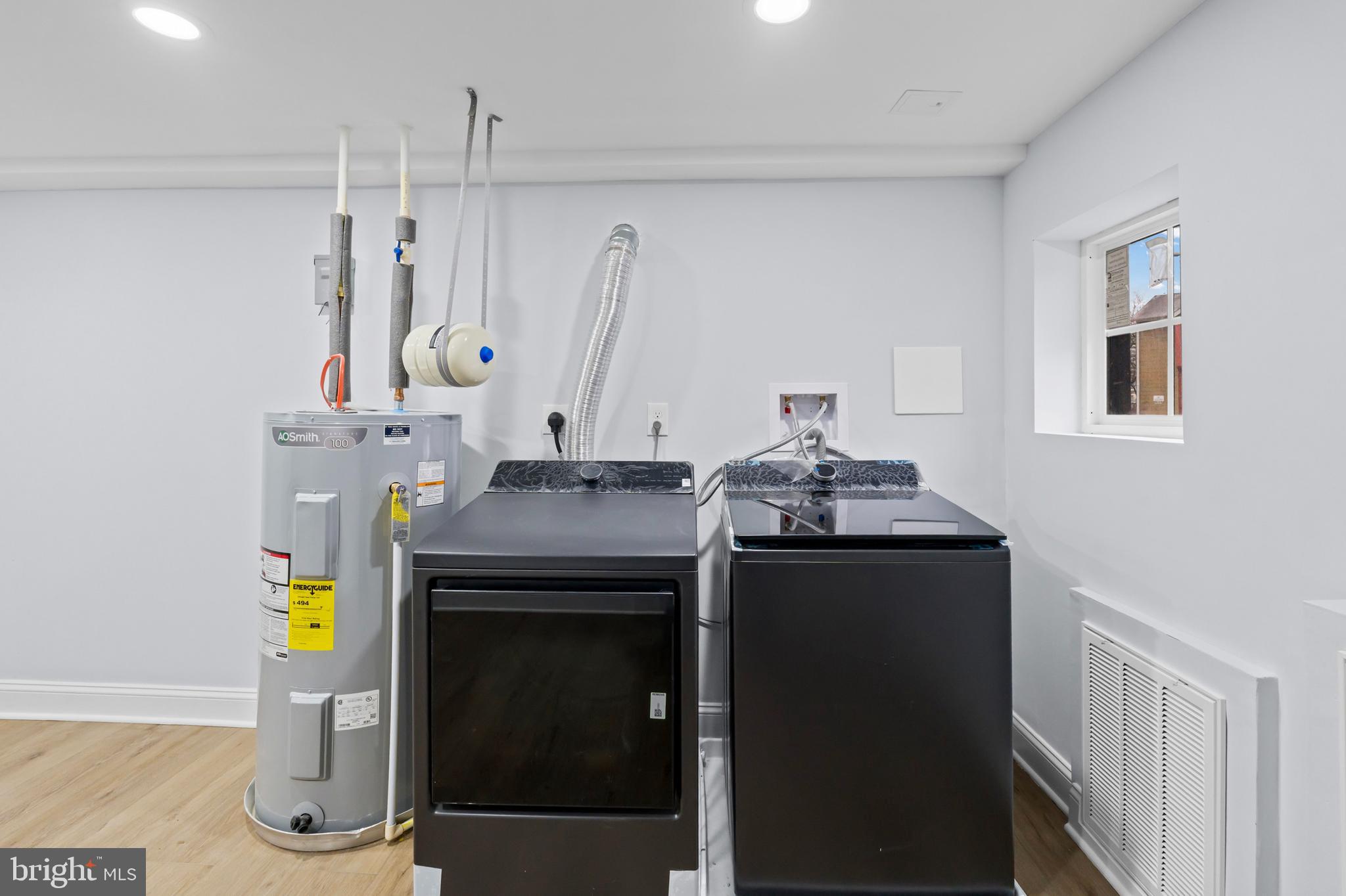 GAY STREET - Residential