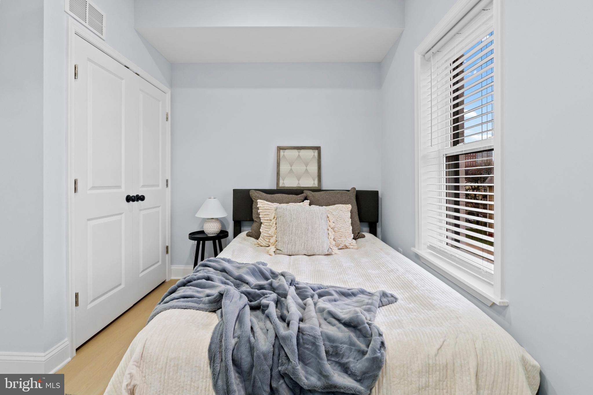 GAY STREET - Residential