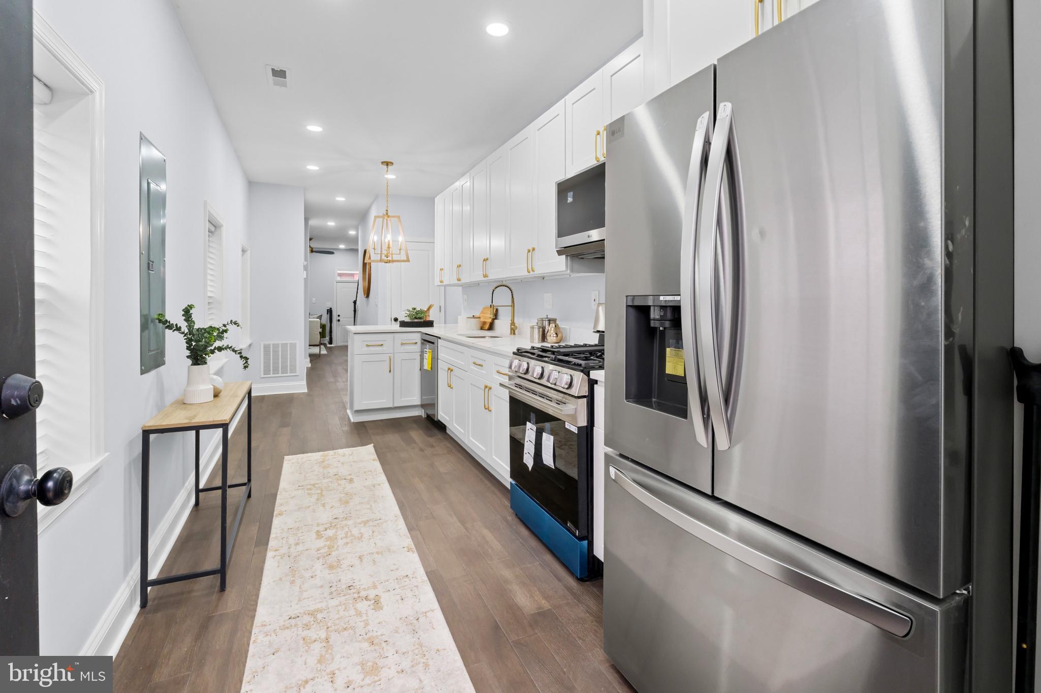 GAY STREET - Residential