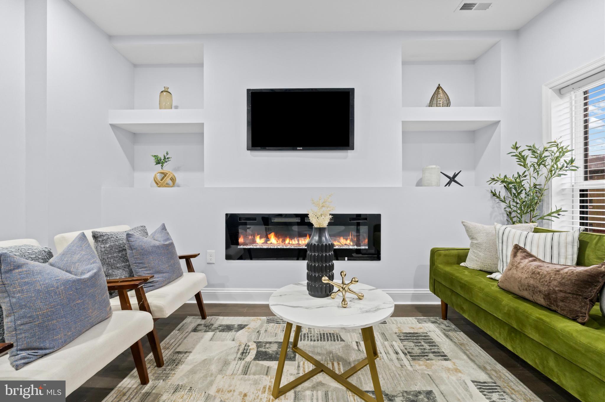 GAY STREET - Residential