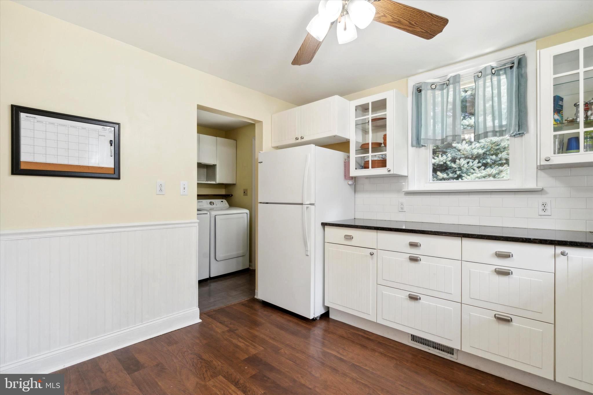 WILLOW GROVE - Residential