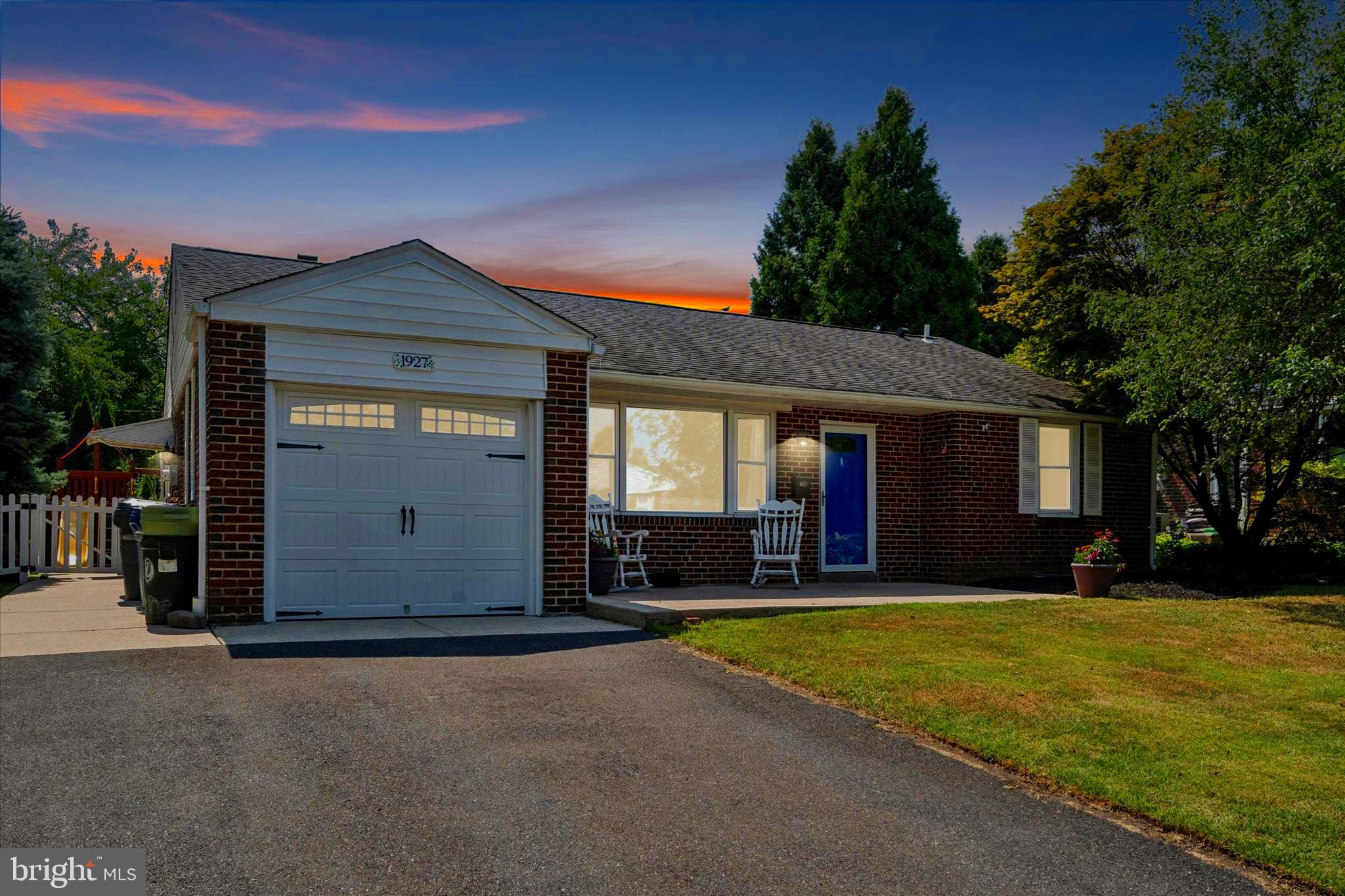 WILLOW GROVE - Residential