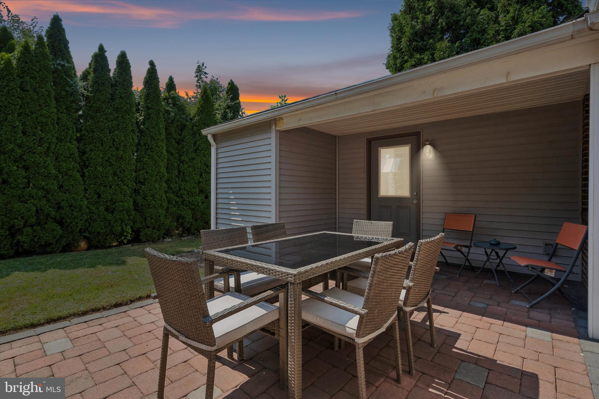 WILLOW GROVE - Residential