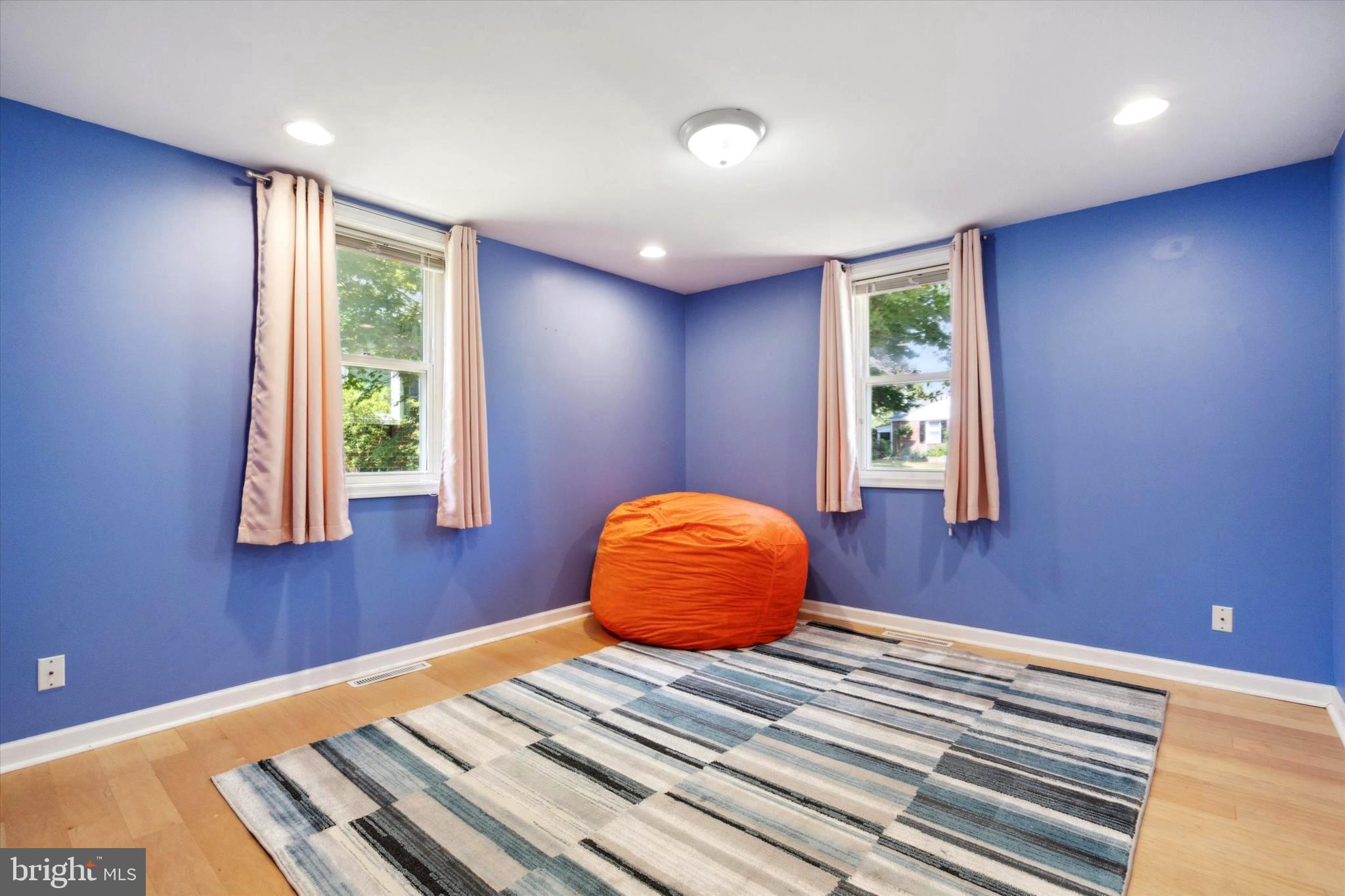 WILLOW GROVE - Residential