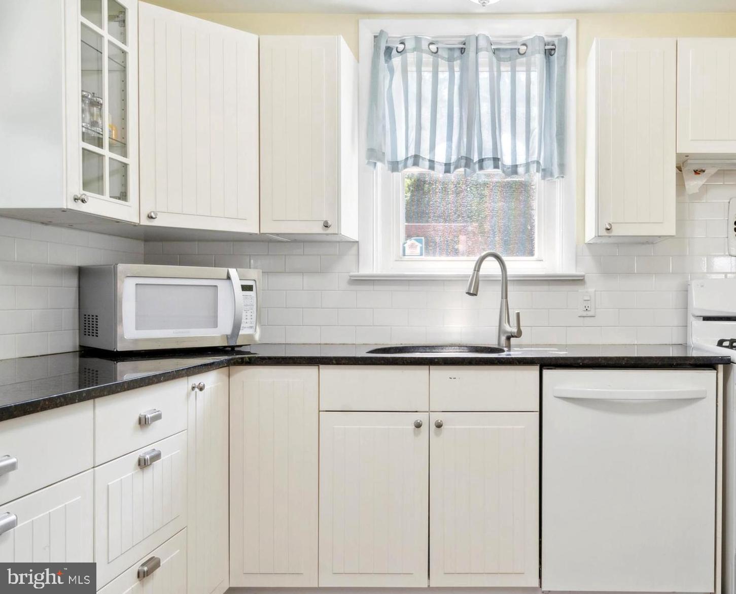 WILLOW GROVE - Residential