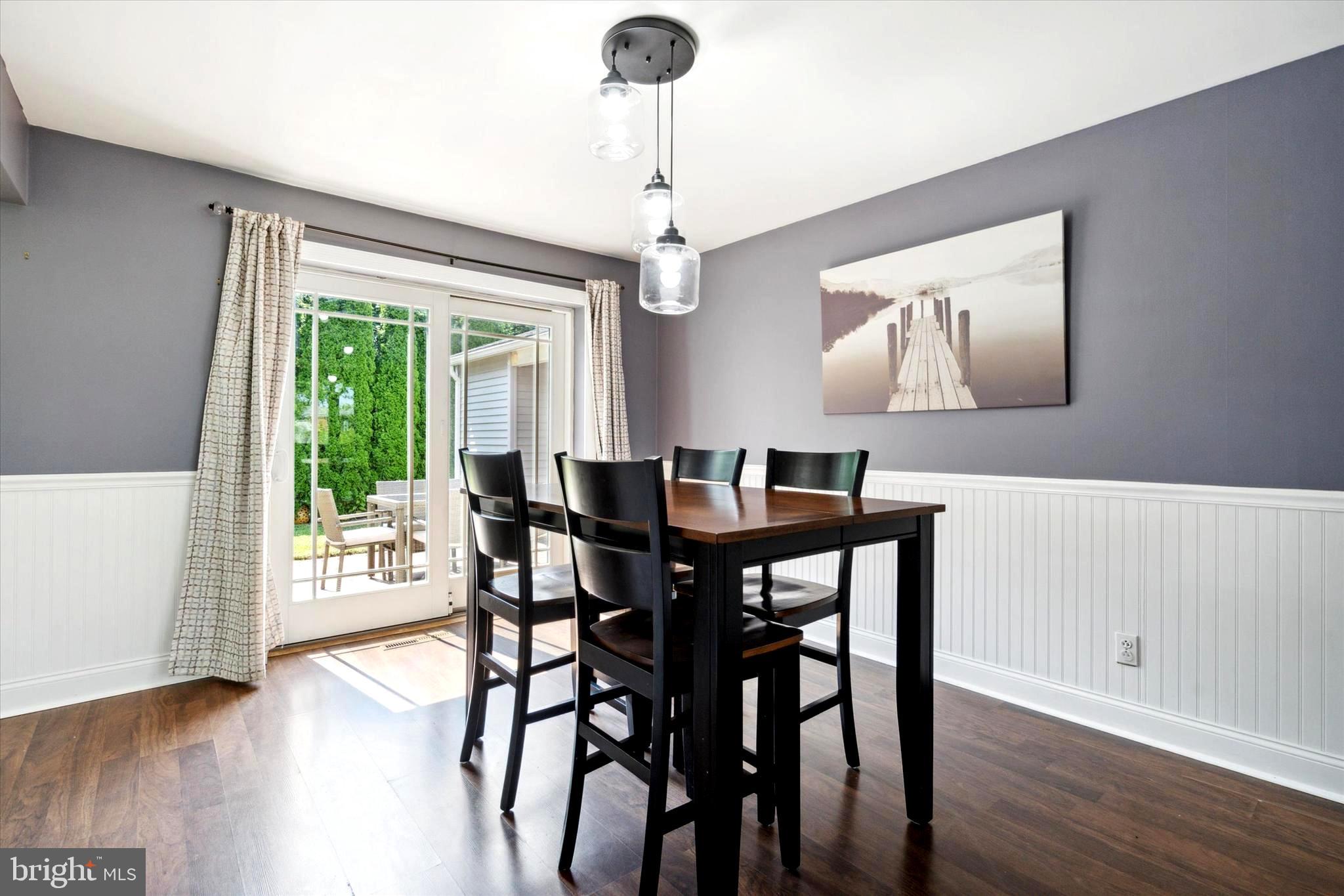 WILLOW GROVE - Residential