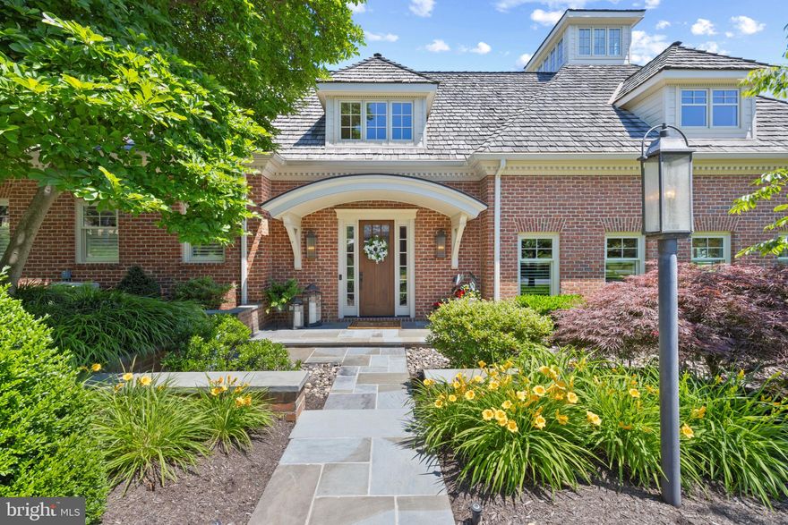 Simultaneously Listed and Sold.