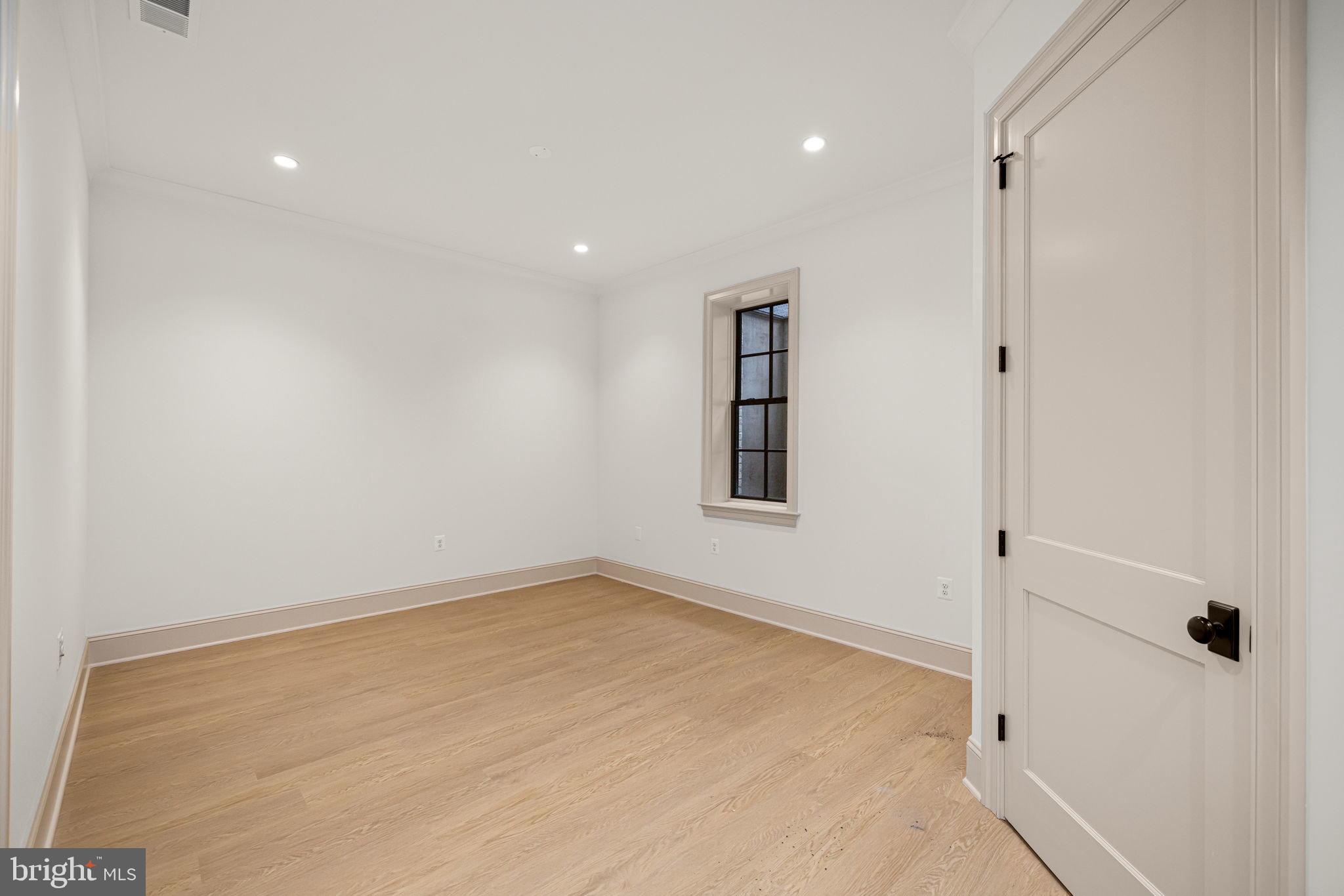 FRANKLIN PARK - Residential