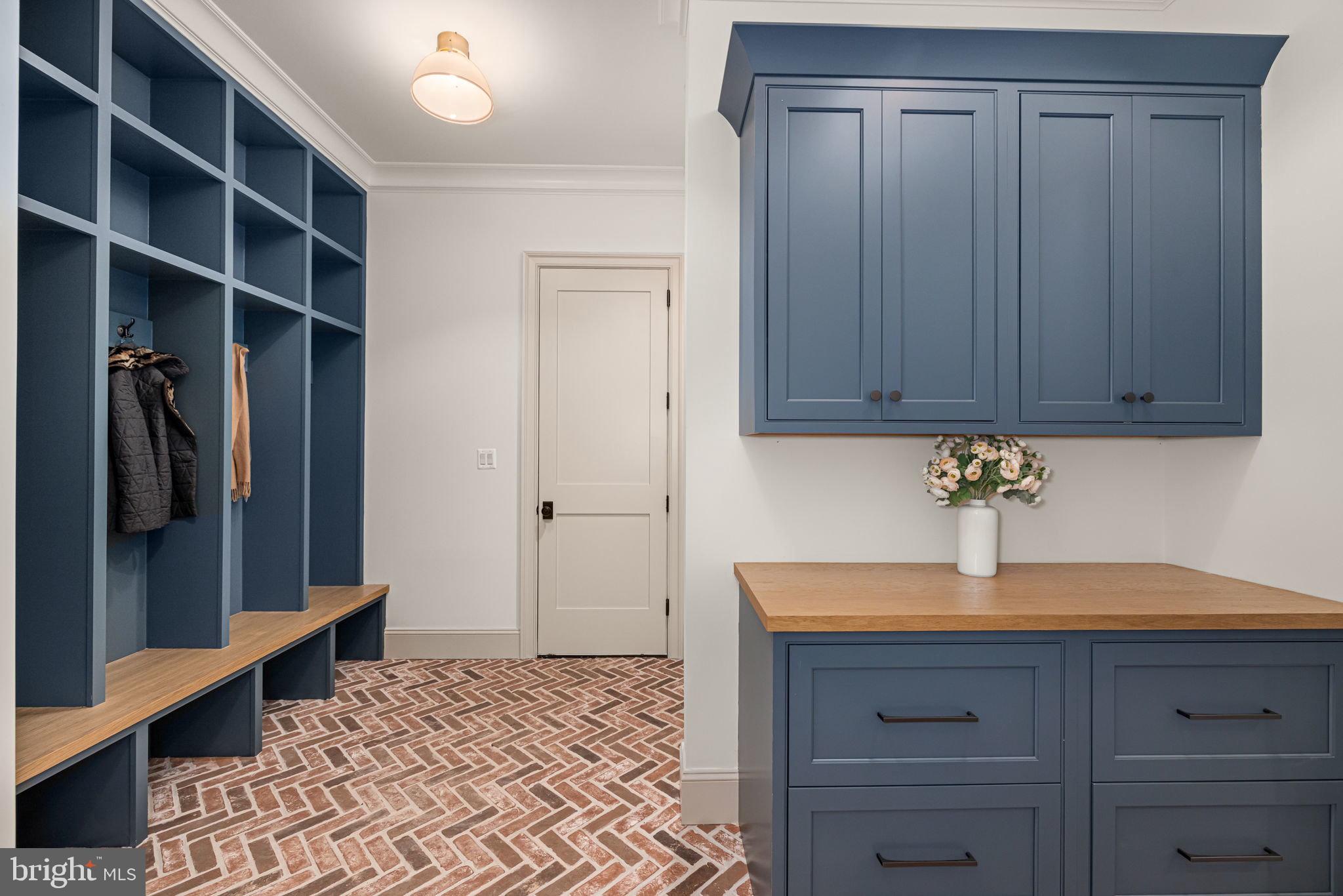 FRANKLIN PARK - Residential