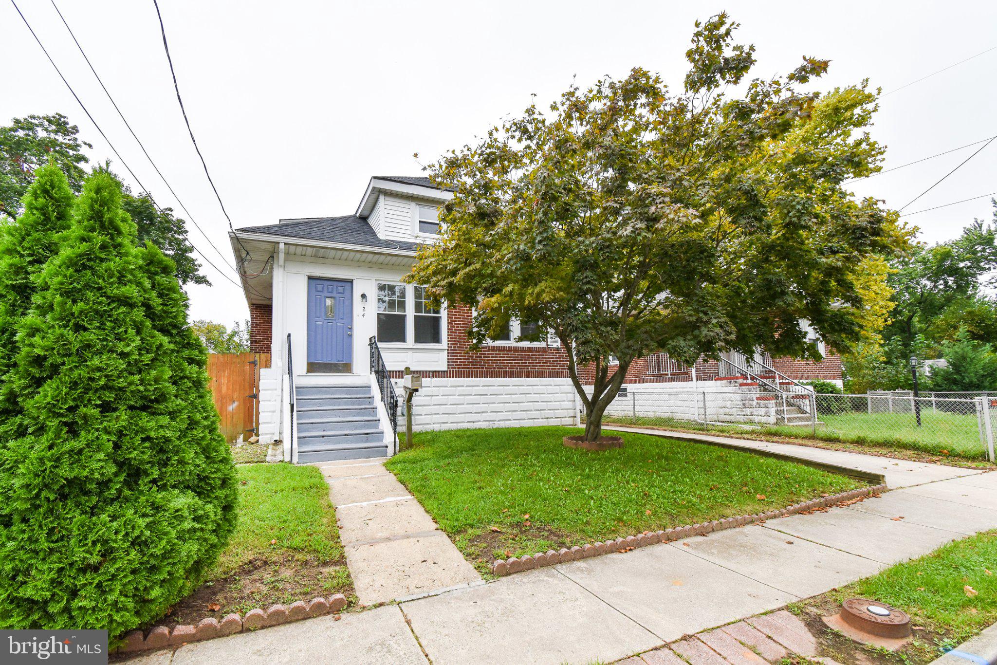 24 W 7TH AVENUE