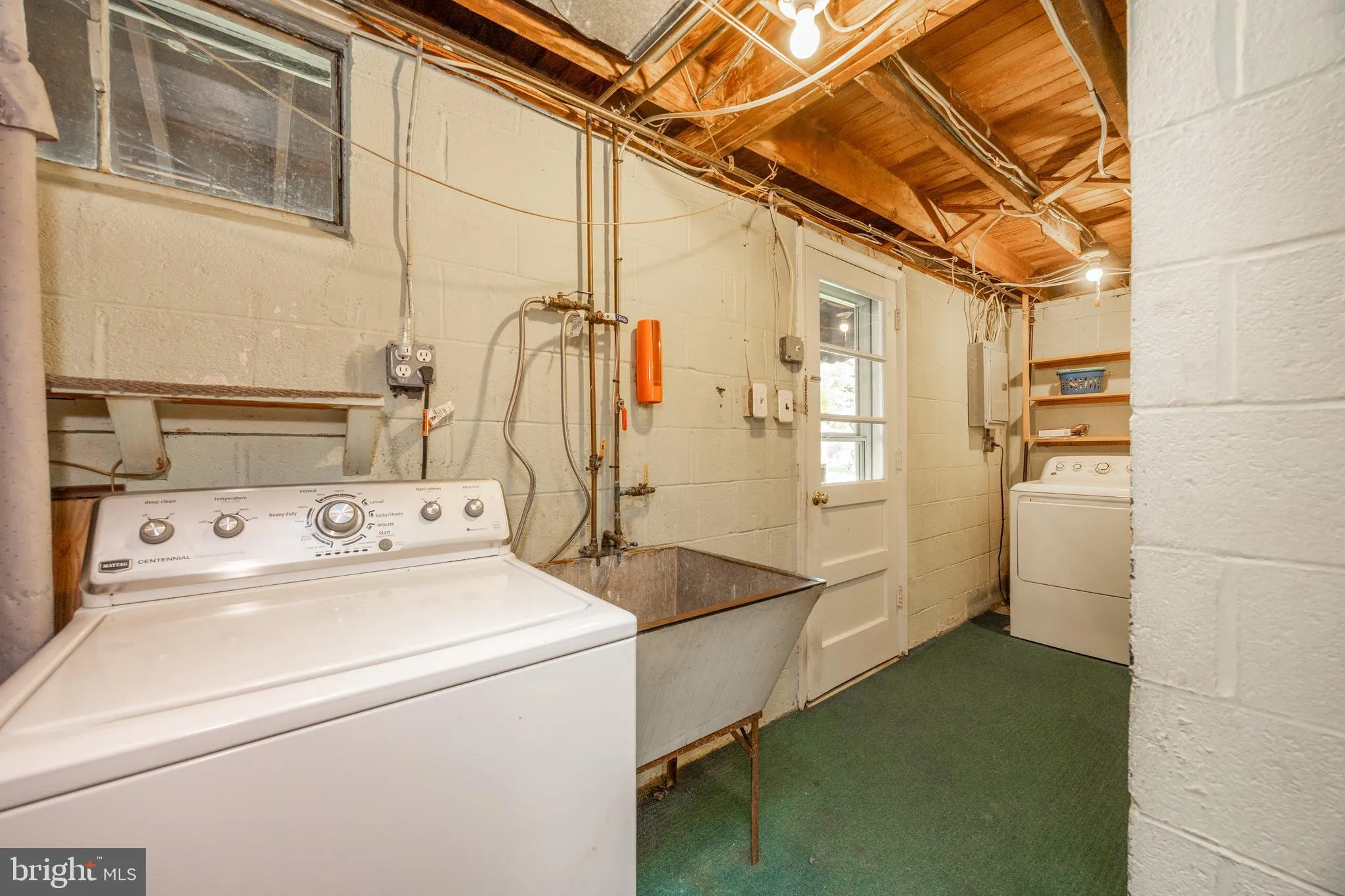 Phoenixville, Pennsylvania 19460, United States, 3 Bedrooms Bedrooms, ,2 BathroomsBathrooms,Residential,Pending,129047