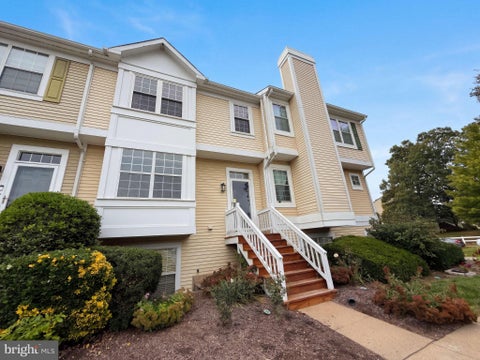 Photo of 7904 Saddlehorn Court, MANASSAS, VA 20109 (MLS # VAPW2132612)