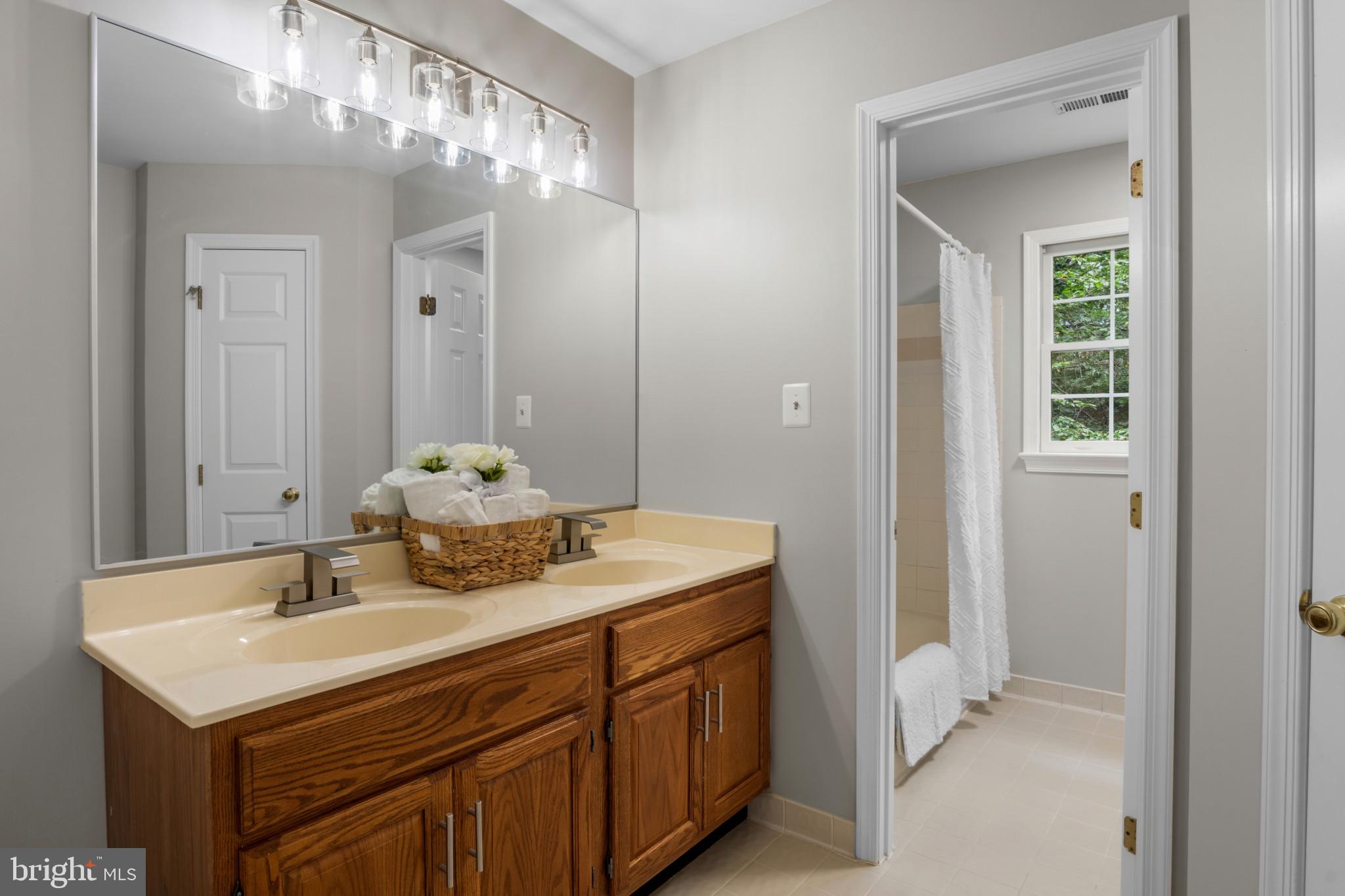 BEAR CREEK - Residential