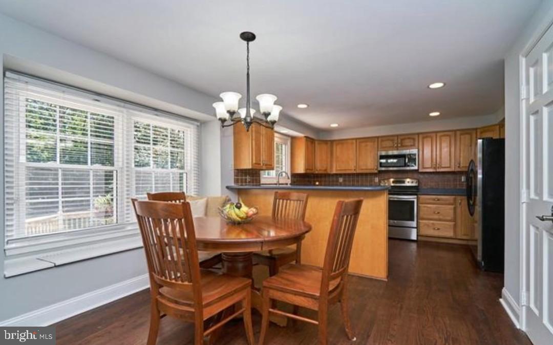 GAILA WOODS - Residential Lease