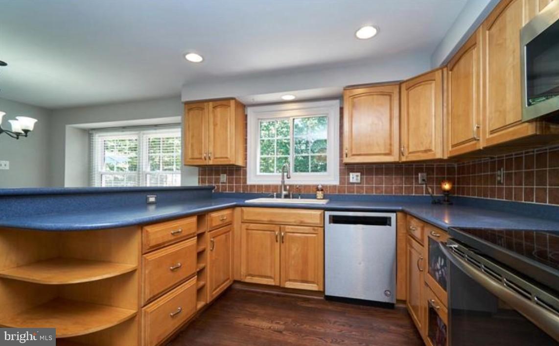 GAILA WOODS - Residential Lease