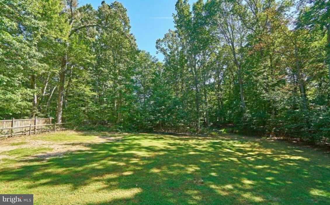 GAILA WOODS - Residential Lease