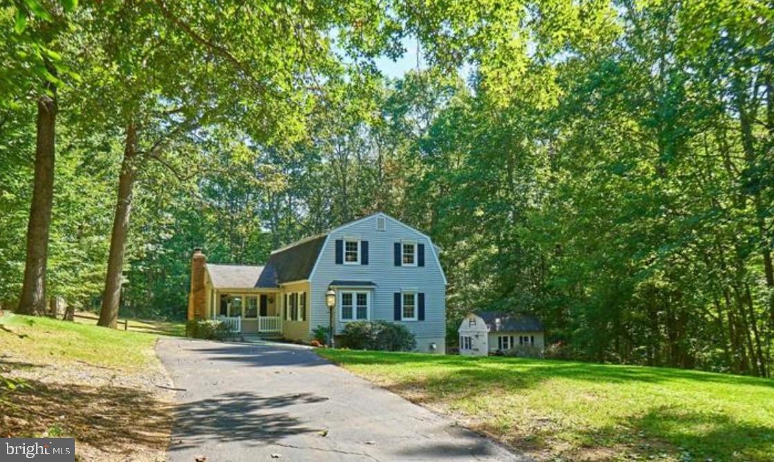 GAILA WOODS - Residential Lease