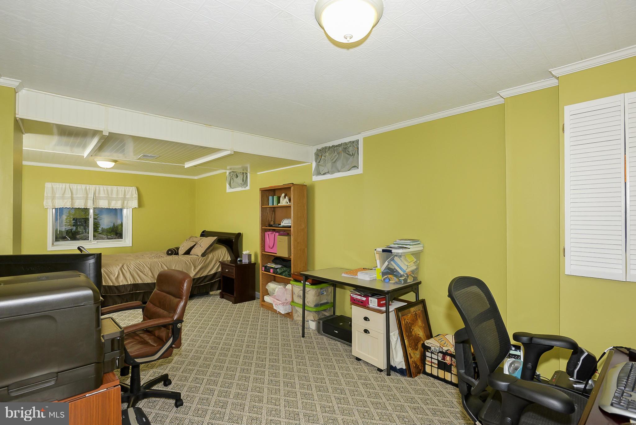 WILLIAMS KNOLL - Residential