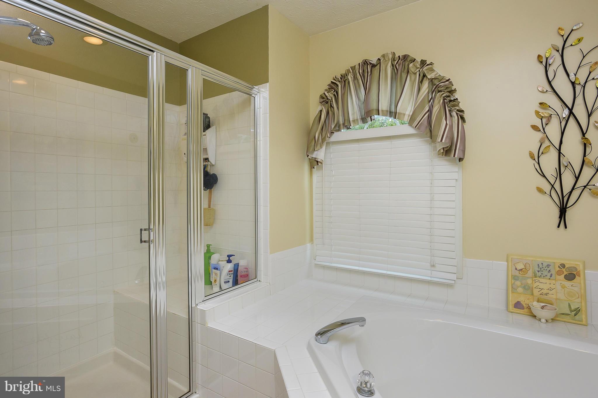 WILLIAMS KNOLL - Residential